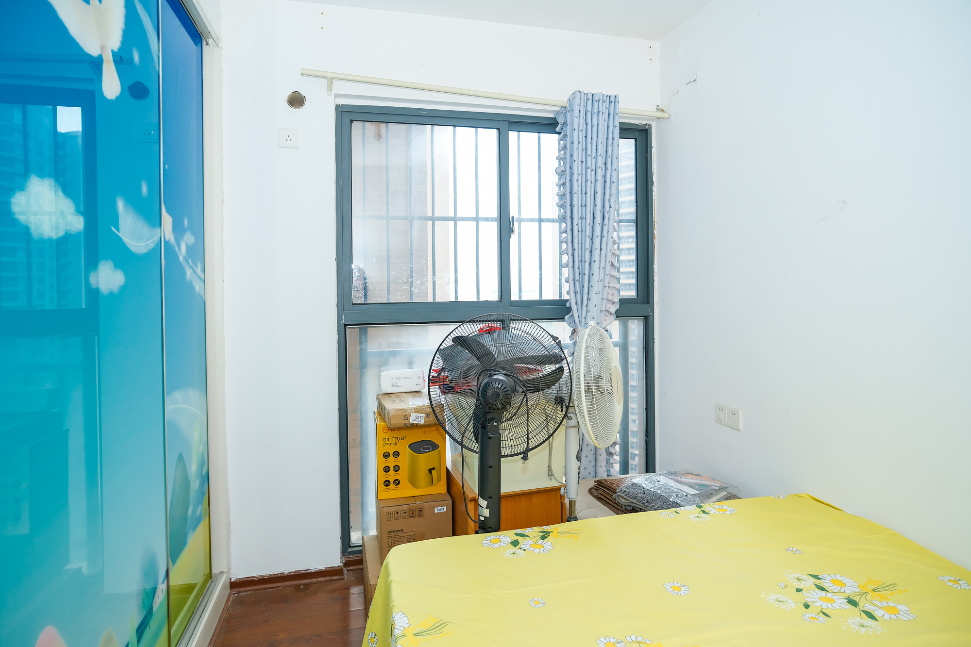 三一街区  2室2厅1卫    54.48万卧室