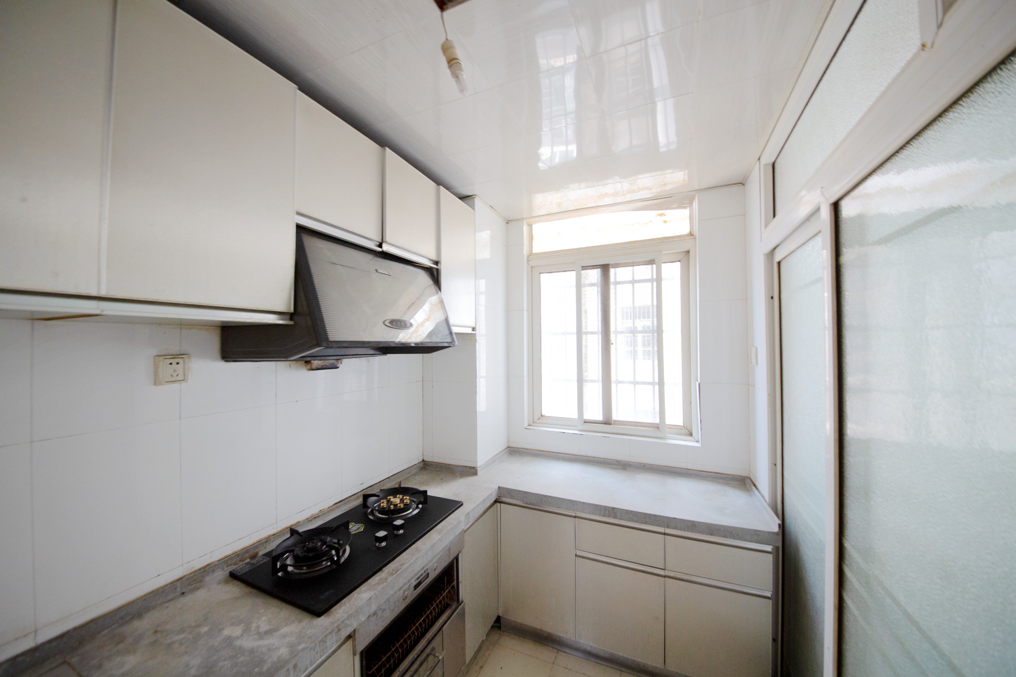 长远华樟名府 3室2厅1卫 84.0万 长远华樟名府 3室2厅1卫 84.0万厨房