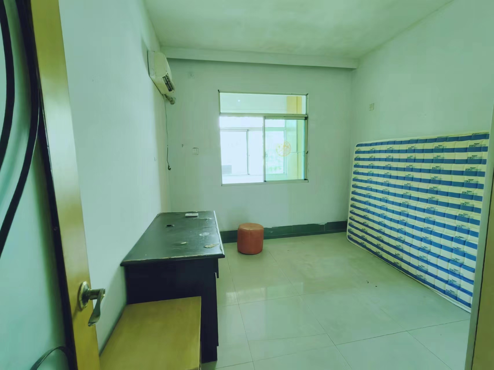 火炬三村 3室2厅1卫 42.0万 火炬三村 3室2厅1卫 42.0万室内图