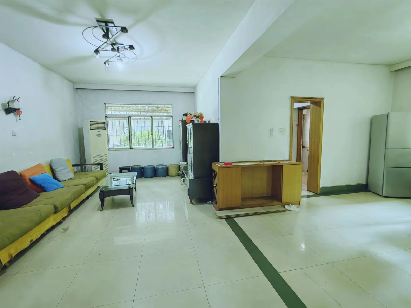 火炬三村 3室2厅1卫 42.0万 火炬三村 3室2厅1卫 42.0万室内图