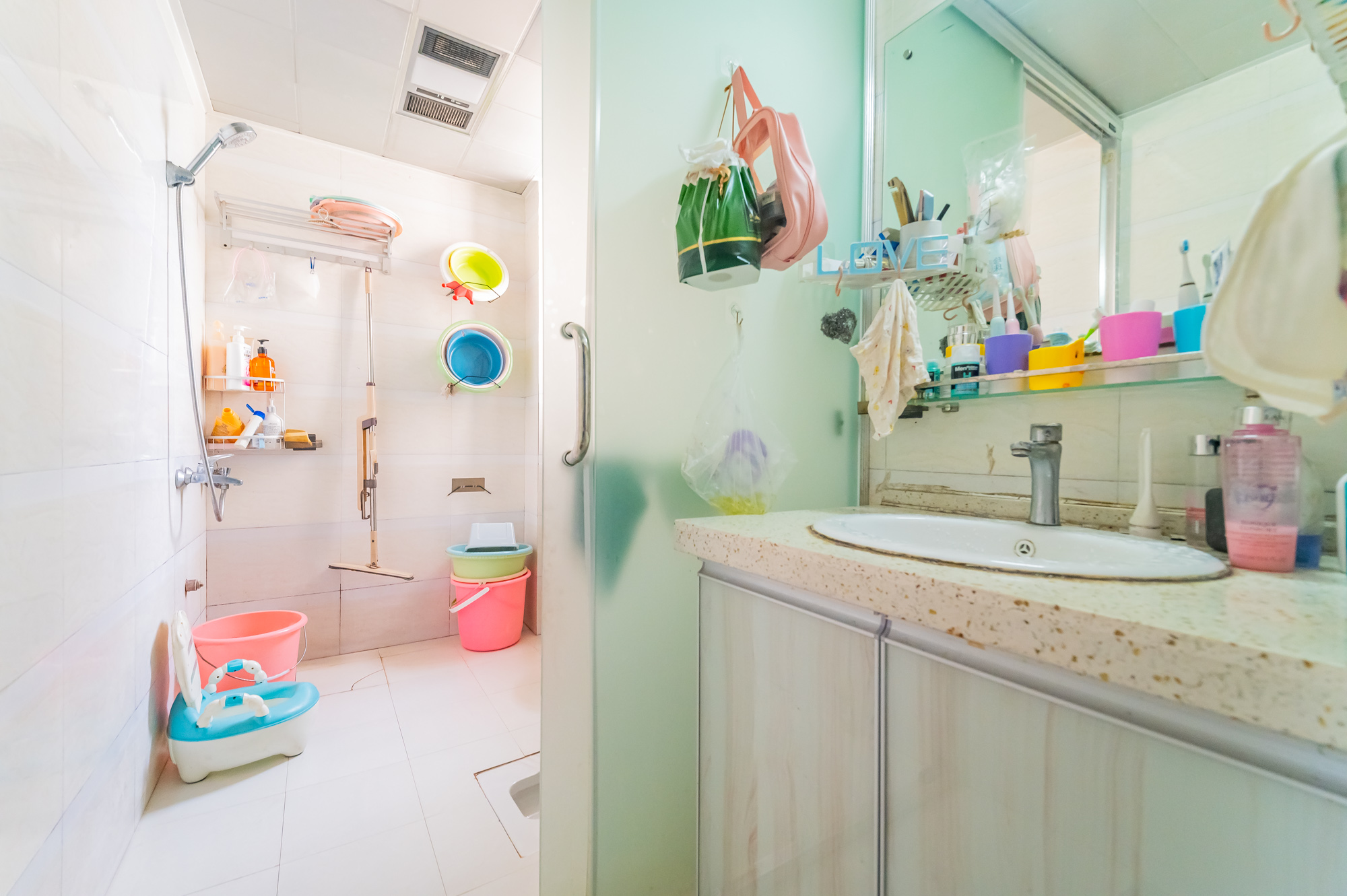 鹏基诺亚山林 3室2厅2卫 70.0万 鹏基诺亚山林 3室2厅2卫 70.0万卫生间