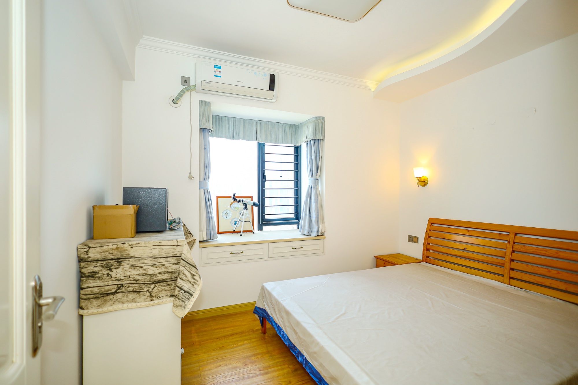 蓝山郡 3室2厅1卫 80.0万 蓝山郡 3室2厅1卫 80.0万卧室