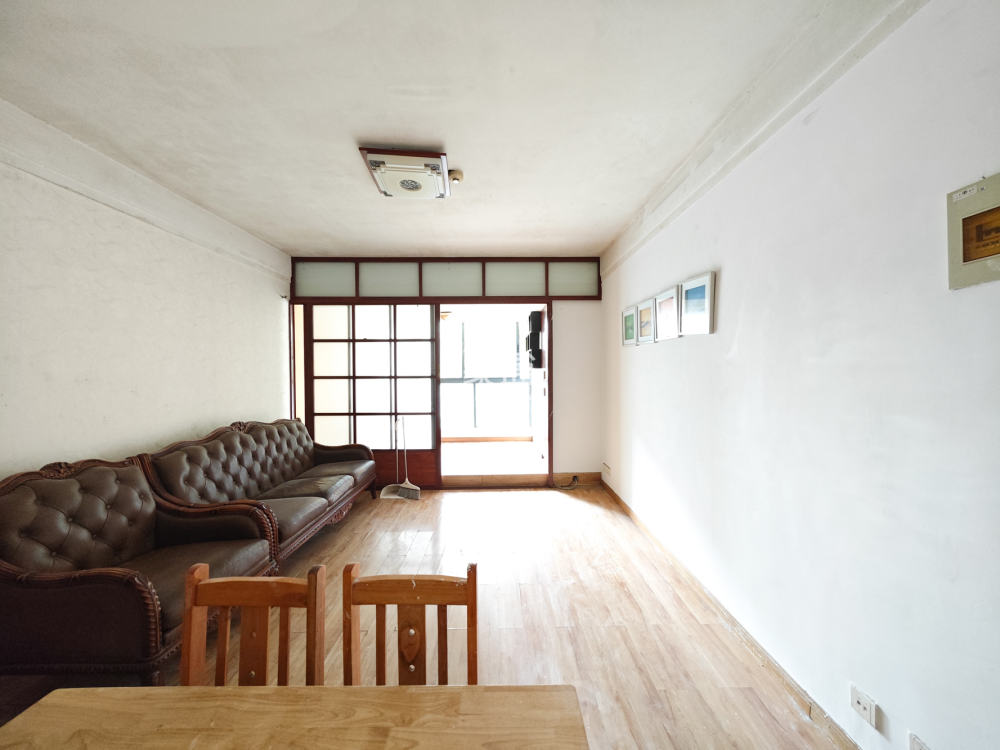 满庭芳小区  2室1厅1卫    75.0万