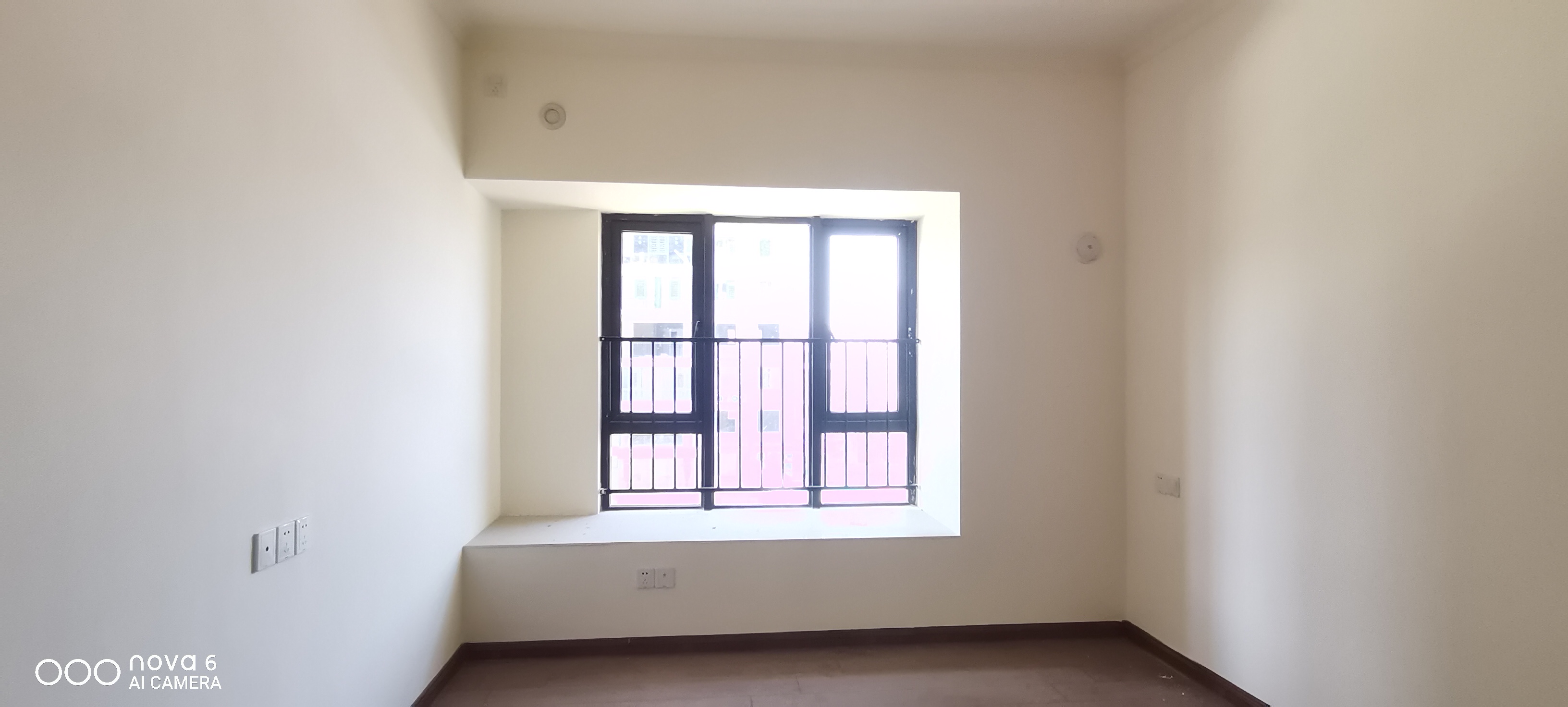 鸿都苑  3室2厅2卫   1500.00元/月室内图1