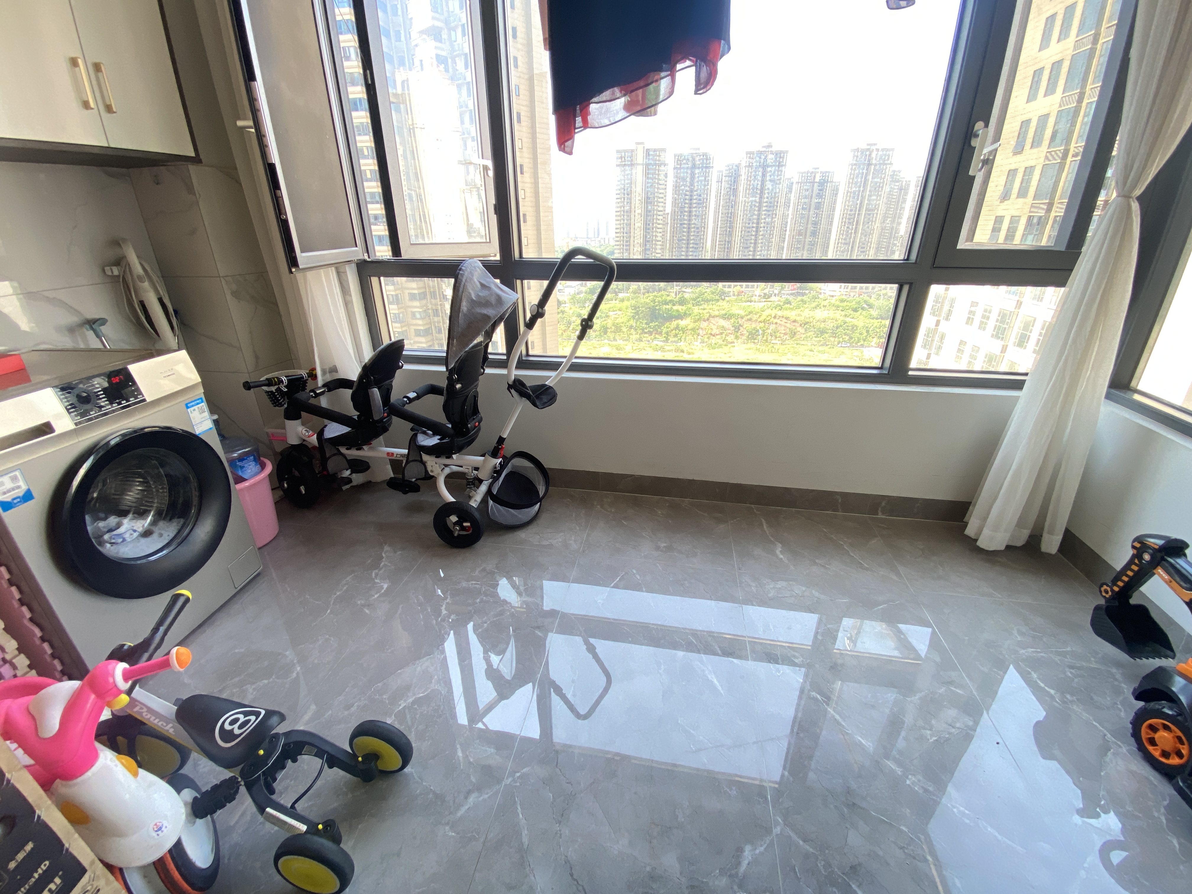 紫金华府 3室2厅2卫 75.0万 紫金华府 3室2厅2卫 75.0万室内图