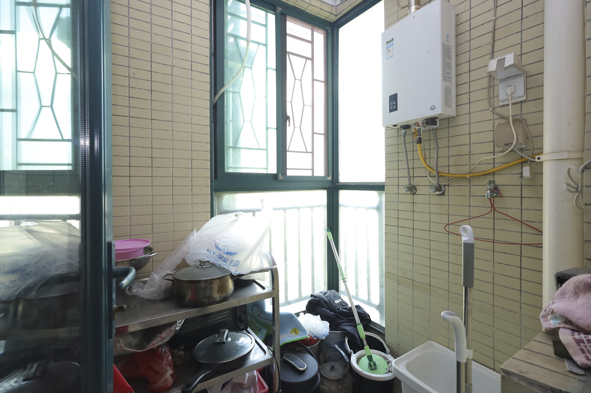 恒大御景湾  3室2厅2卫    176.88万阳台