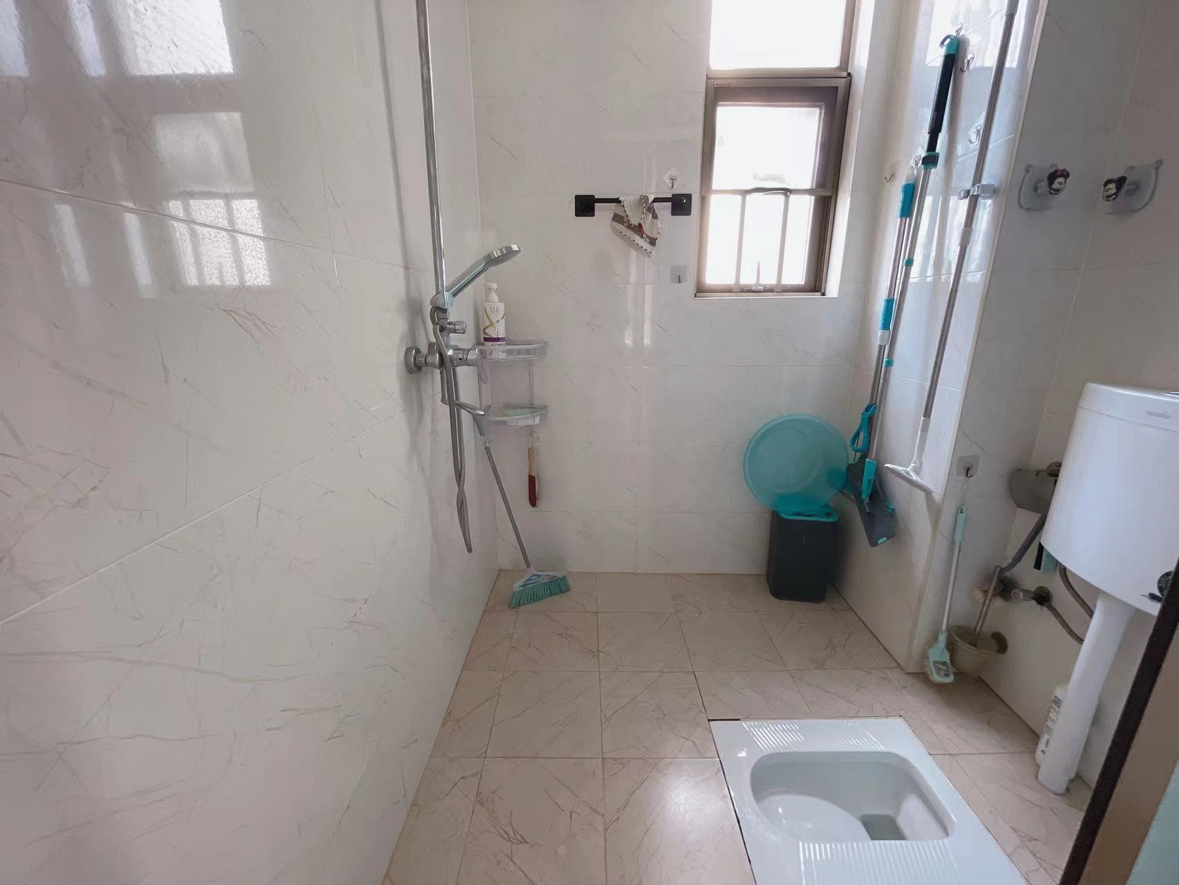 奥园广场  3室2厅2卫    90.0万 奥园广场  3室2厅2卫    90.0万室内图