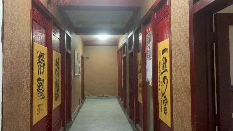 崇和中苑 3室1厅1卫 8000.00元/月 崇和中苑 3室1厅1卫 8000.00元/月室内图