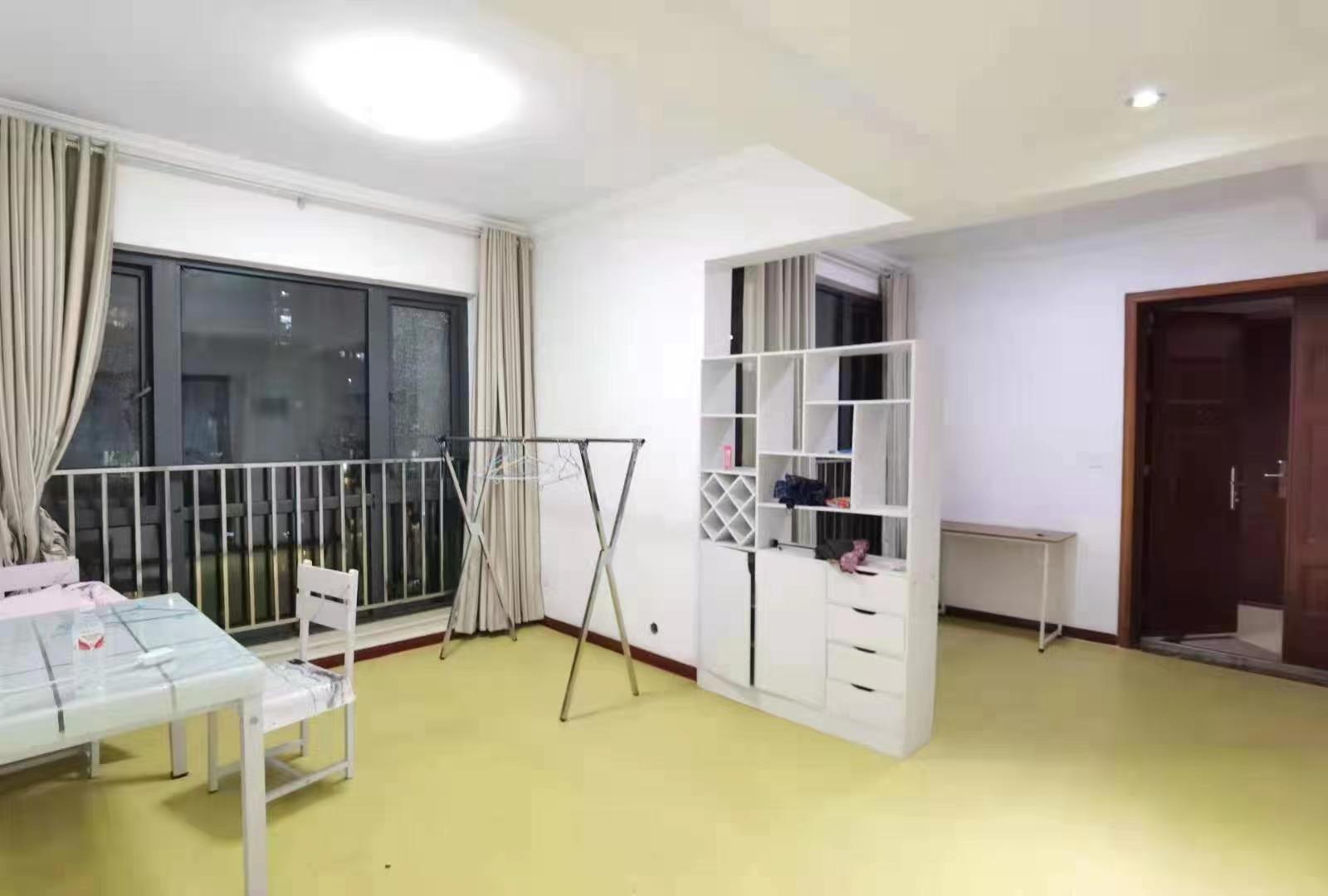 中天会展城B区  4室2厅2卫   4000.00元/月室内图
