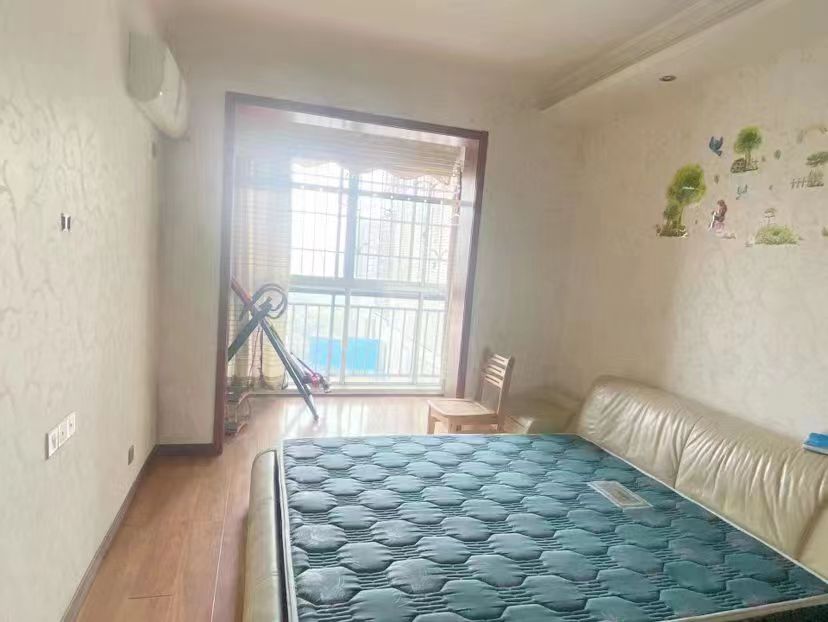 湘岳兰庭  3室2厅2卫   2300.00元/月室内图