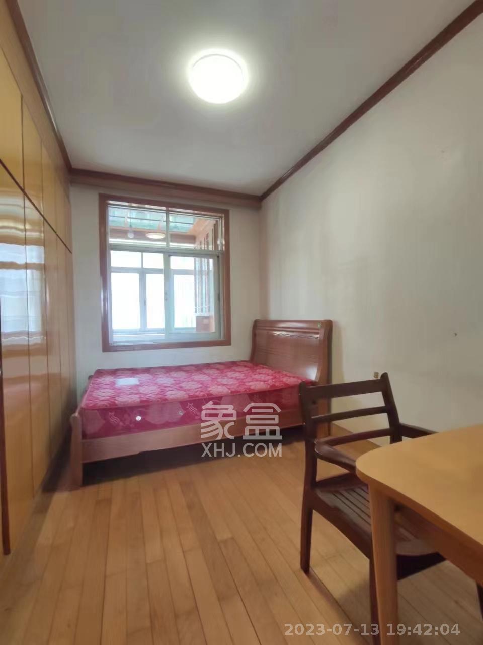 东风一村社区房（王家垅）  3室2厅1卫   2300.00元/月室内图