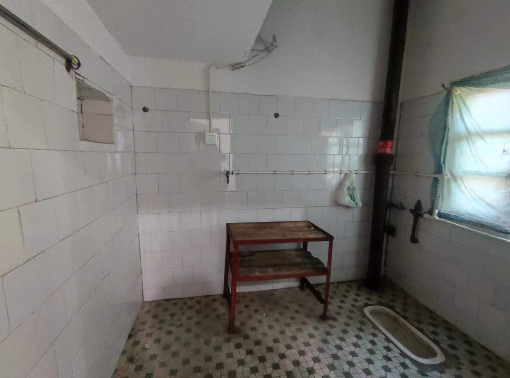 向阳二村 2室2厅1卫 12.0万 向阳二村 2室2厅1卫 12.0万室内图