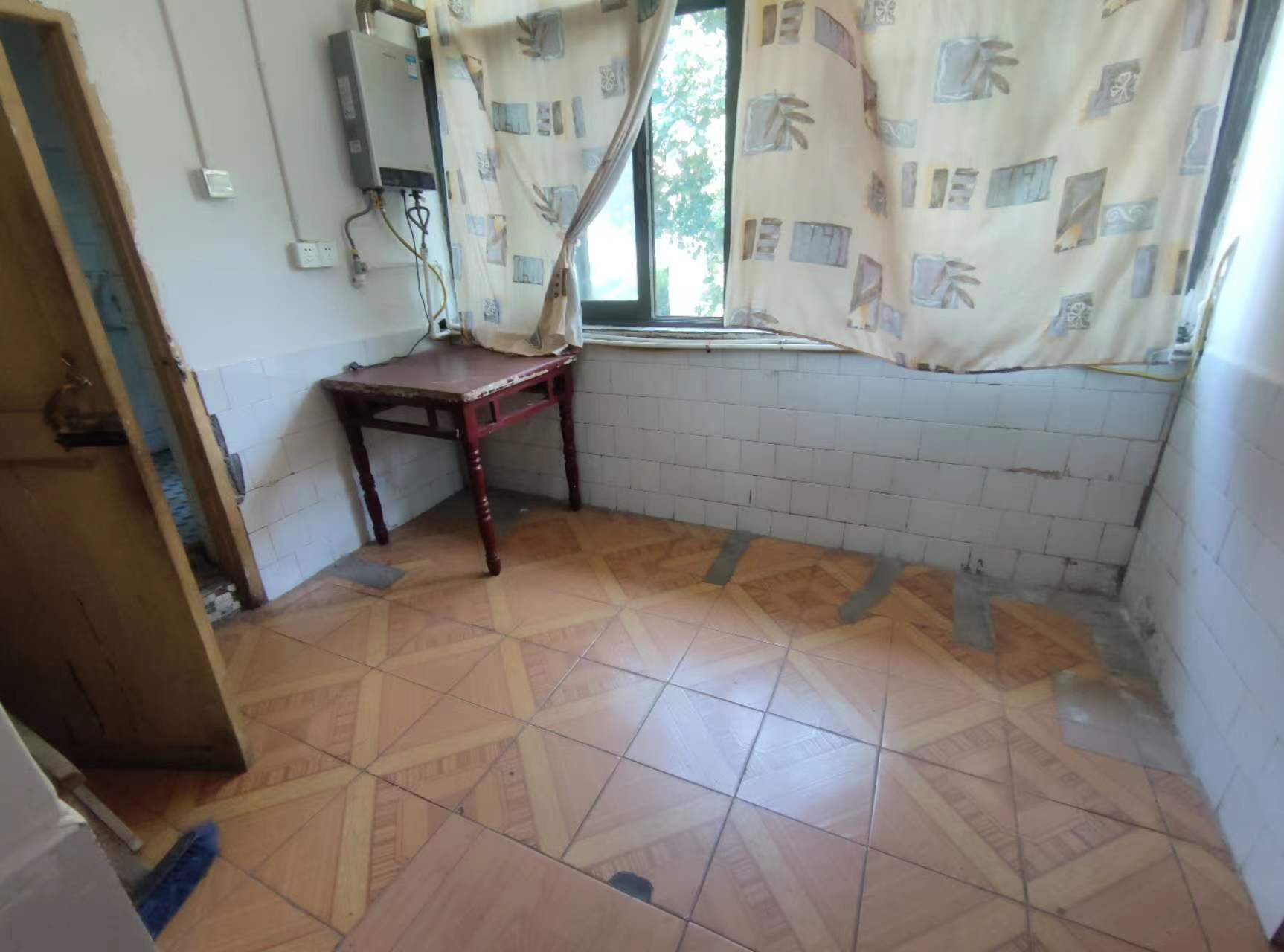 向阳二村 2室2厅1卫 12.0万 向阳二村 2室2厅1卫 12.0万室内图