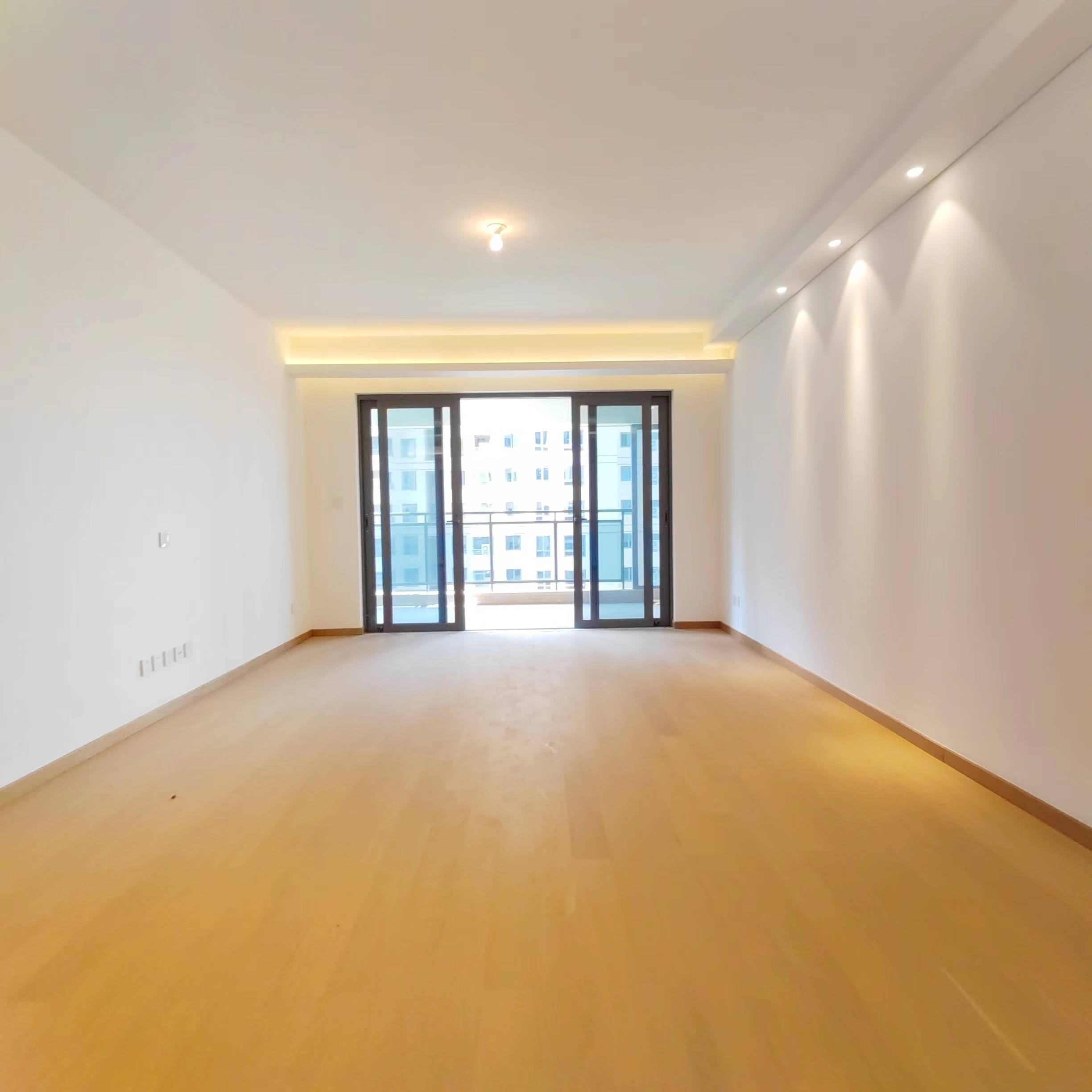 晋合湘水湾四期 4室2厅2卫 178.0万 晋合湘水湾四期 4室2厅2卫 178.0万室内图