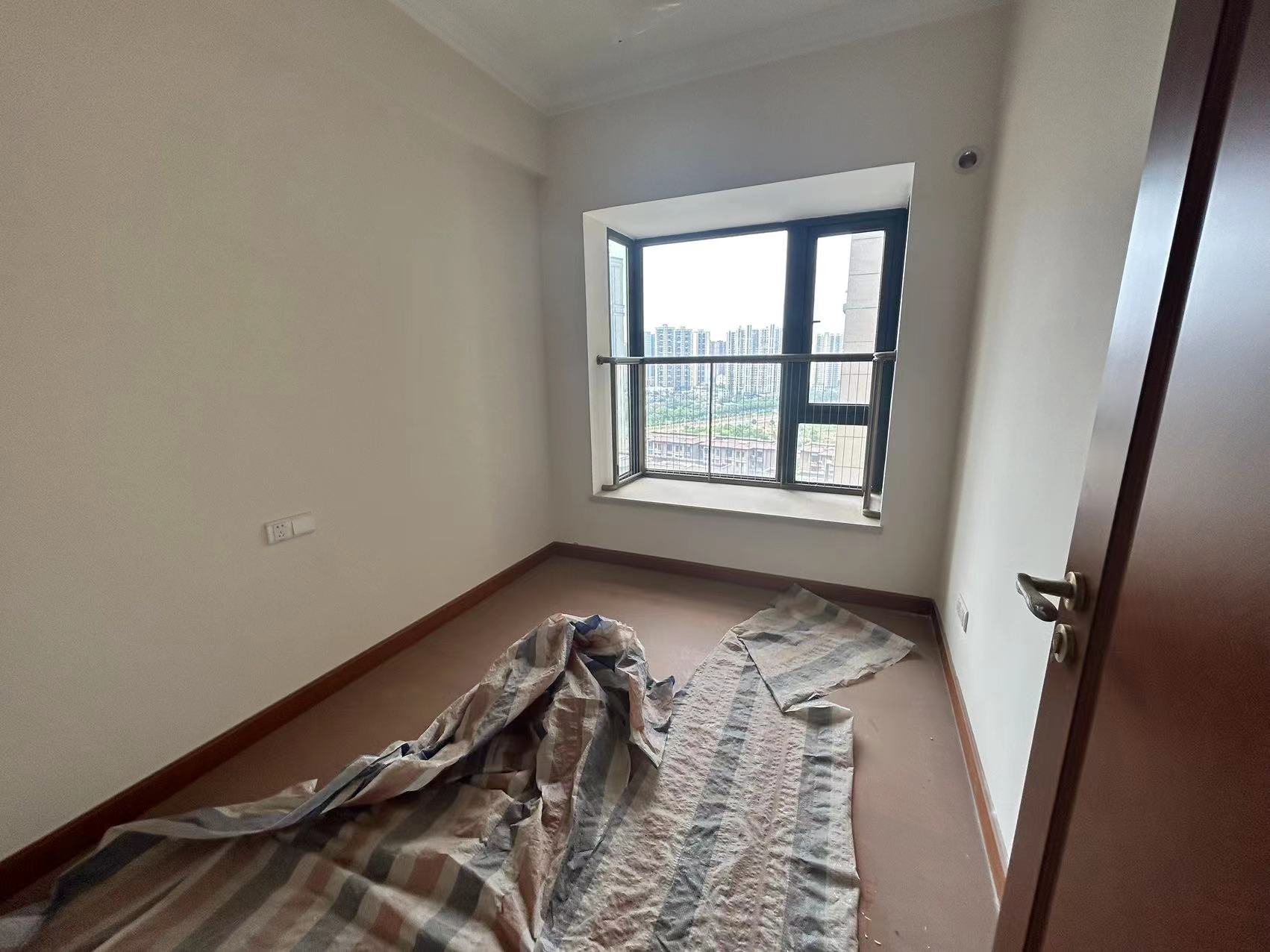 恒大林溪郡 3室2厅2卫 68.0万 恒大林溪郡 3室2厅2卫 68.0万室内图