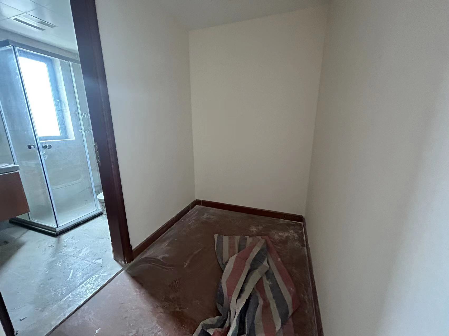 恒大林溪郡 3室2厅2卫 68.0万 恒大林溪郡 3室2厅2卫 68.0万室内图