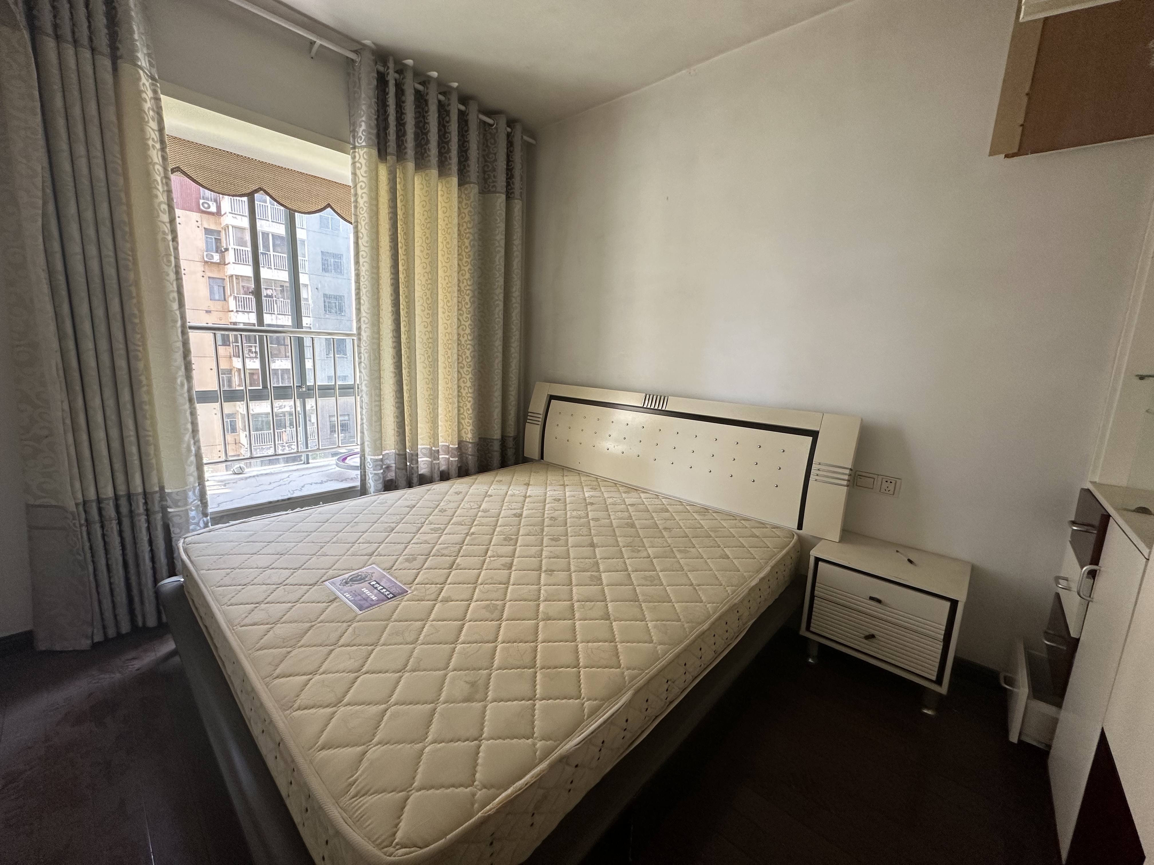 湘银二期世纪花园 3室2厅2卫 60.8万 湘银二期世纪花园 3室2厅2卫 60.8万室内图