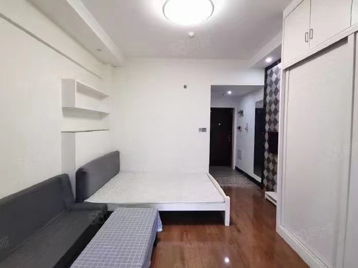 中建岳阳中心  1室1厅1卫   1499.00元/月室内图1