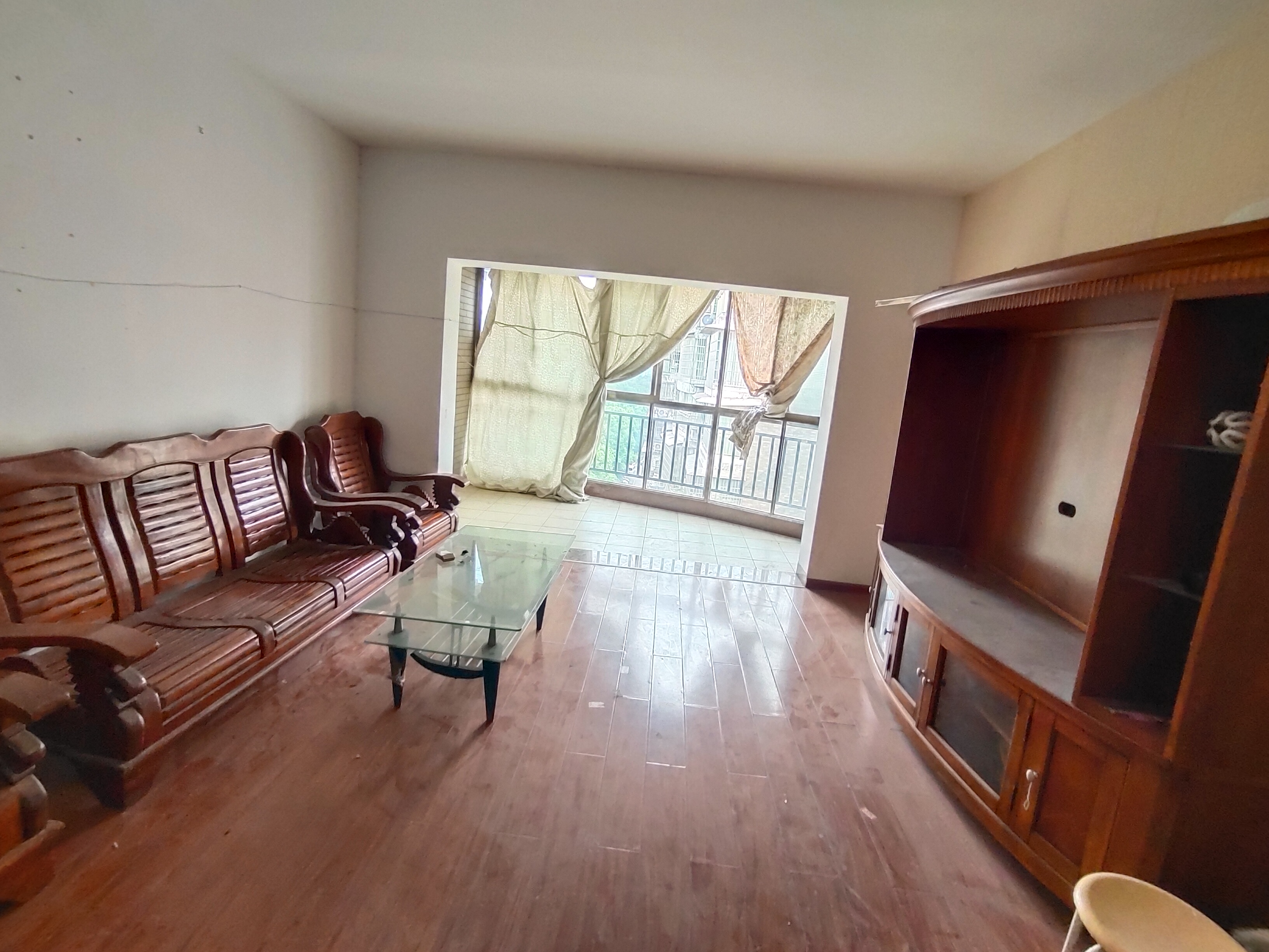 顺鑫佳园 6室2厅1卫 60.0万 顺鑫佳园 6室2厅1卫 60.0万室内图