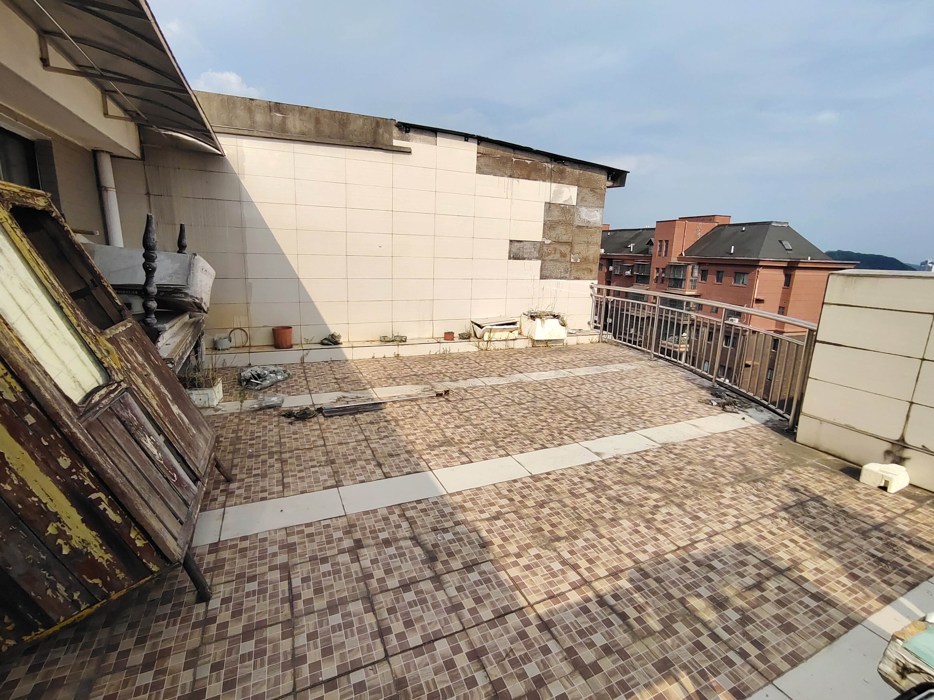 顺鑫佳园 6室2厅1卫 60.0万 顺鑫佳园 6室2厅1卫 60.0万室内图