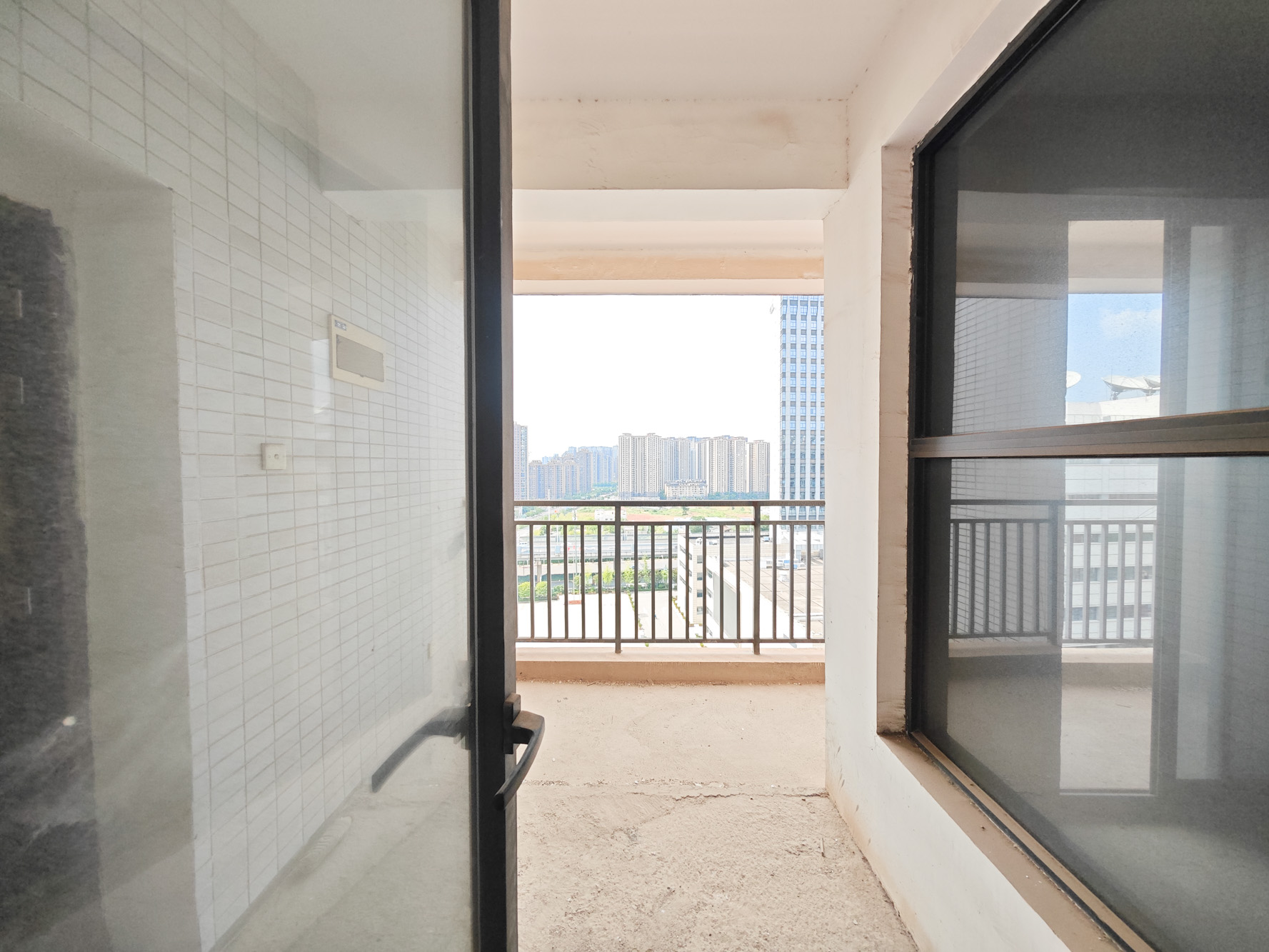 长房南屏锦源  4室2厅2卫   170.00万其他