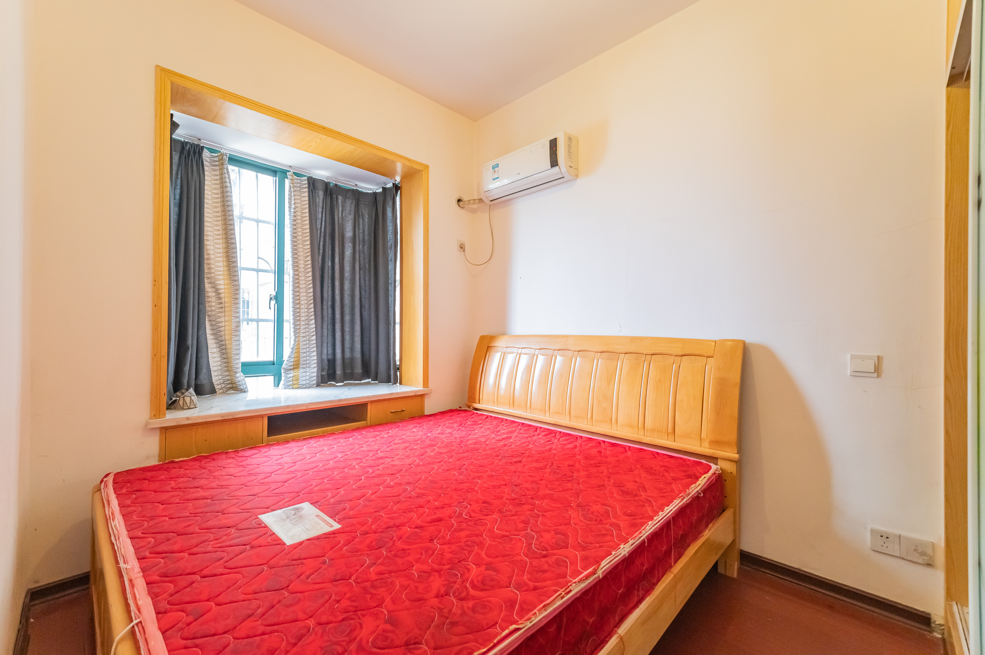 松雅湖畔 2室2厅1卫 48.0万 松雅湖畔 2室2厅1卫 48.0万卧室