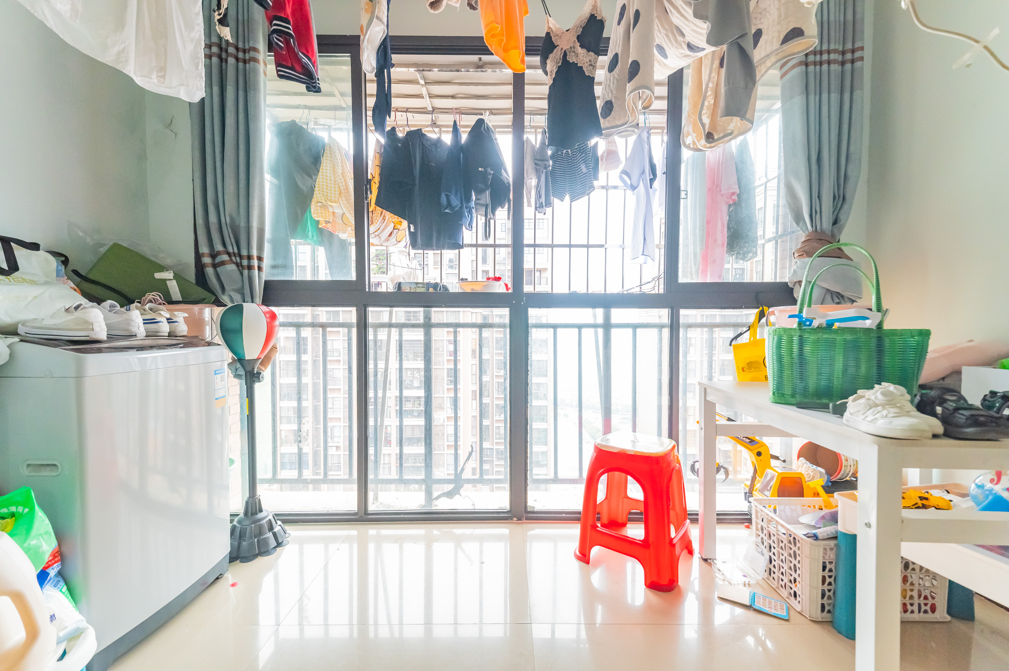 水岸世景 3室2厅1卫 62.8万 水岸世景 3室2厅1卫 62.8万阳台