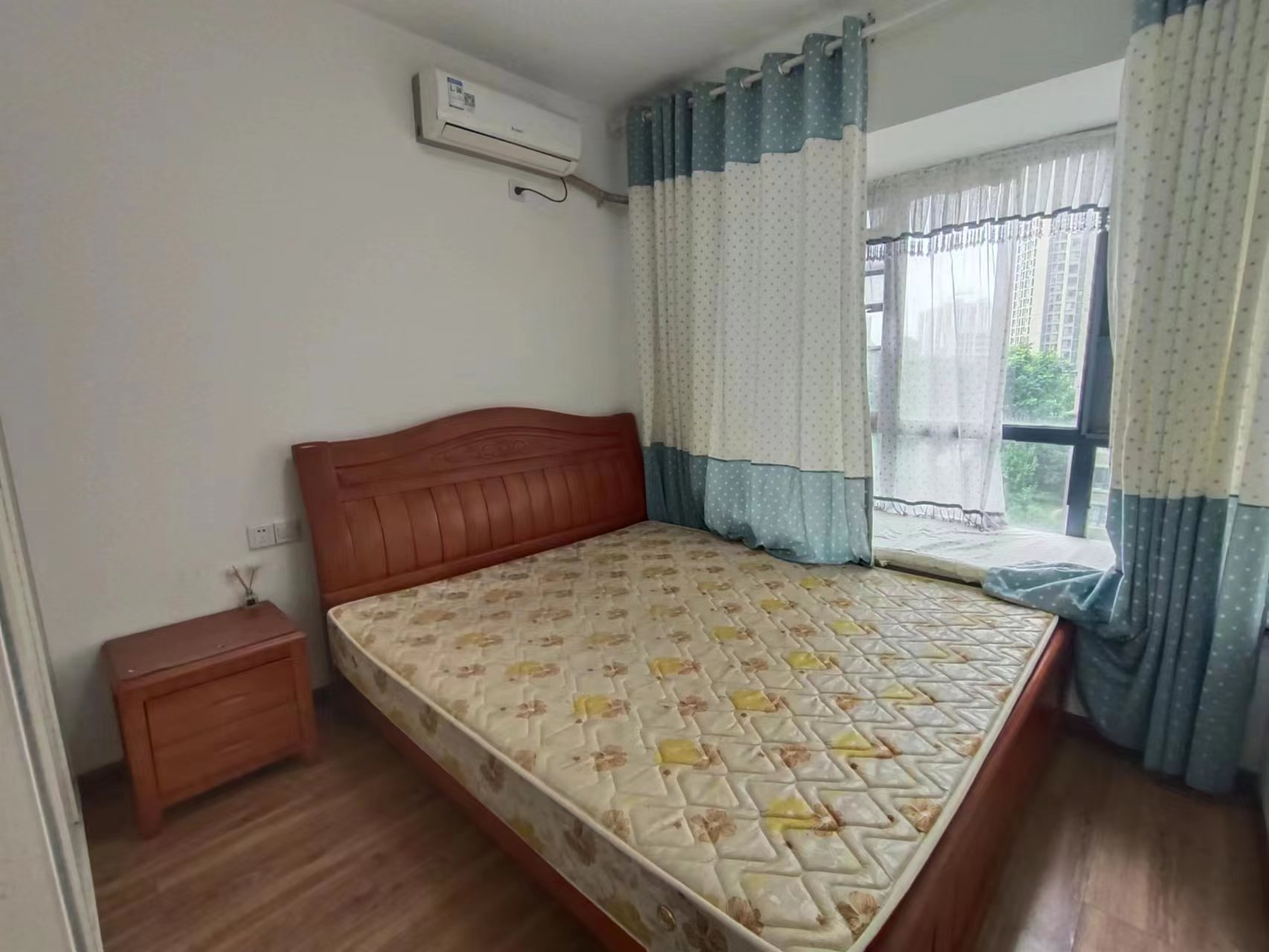 中建御山和苑 4室2厅2卫 120.0万 中建御山和苑 4室2厅2卫 120.0万室内图