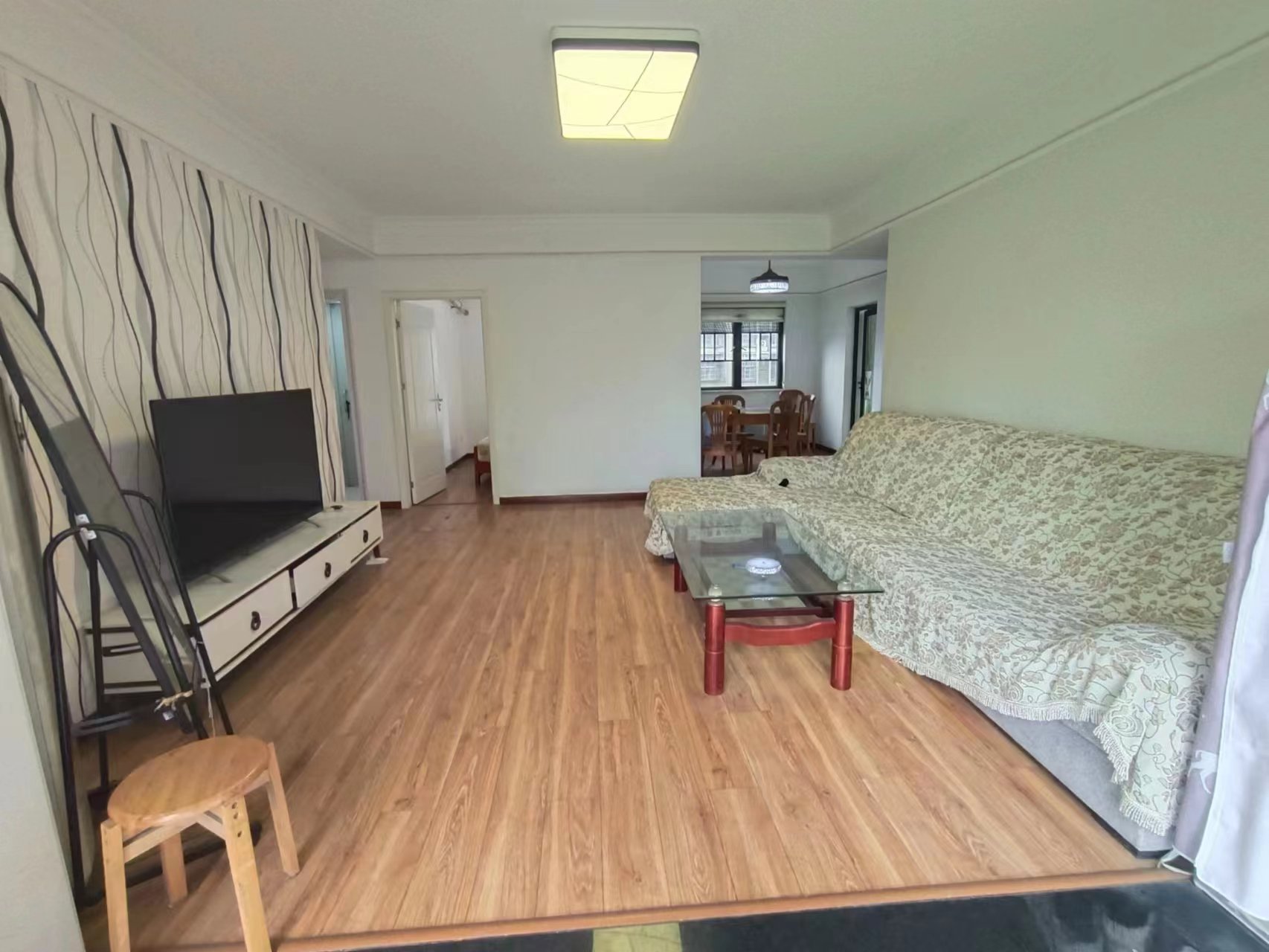 中建御山和苑 4室2厅2卫 120.0万 中建御山和苑 4室2厅2卫 120.0万室内图