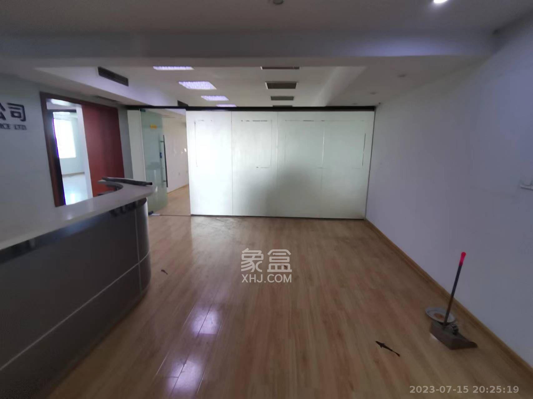 顺天城  4室2厅1卫   5800.00元/月室内图