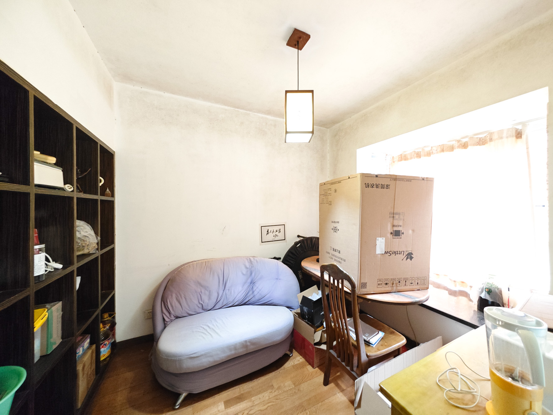 阳光嘉园  5室2厅3卫    285.0万卧室