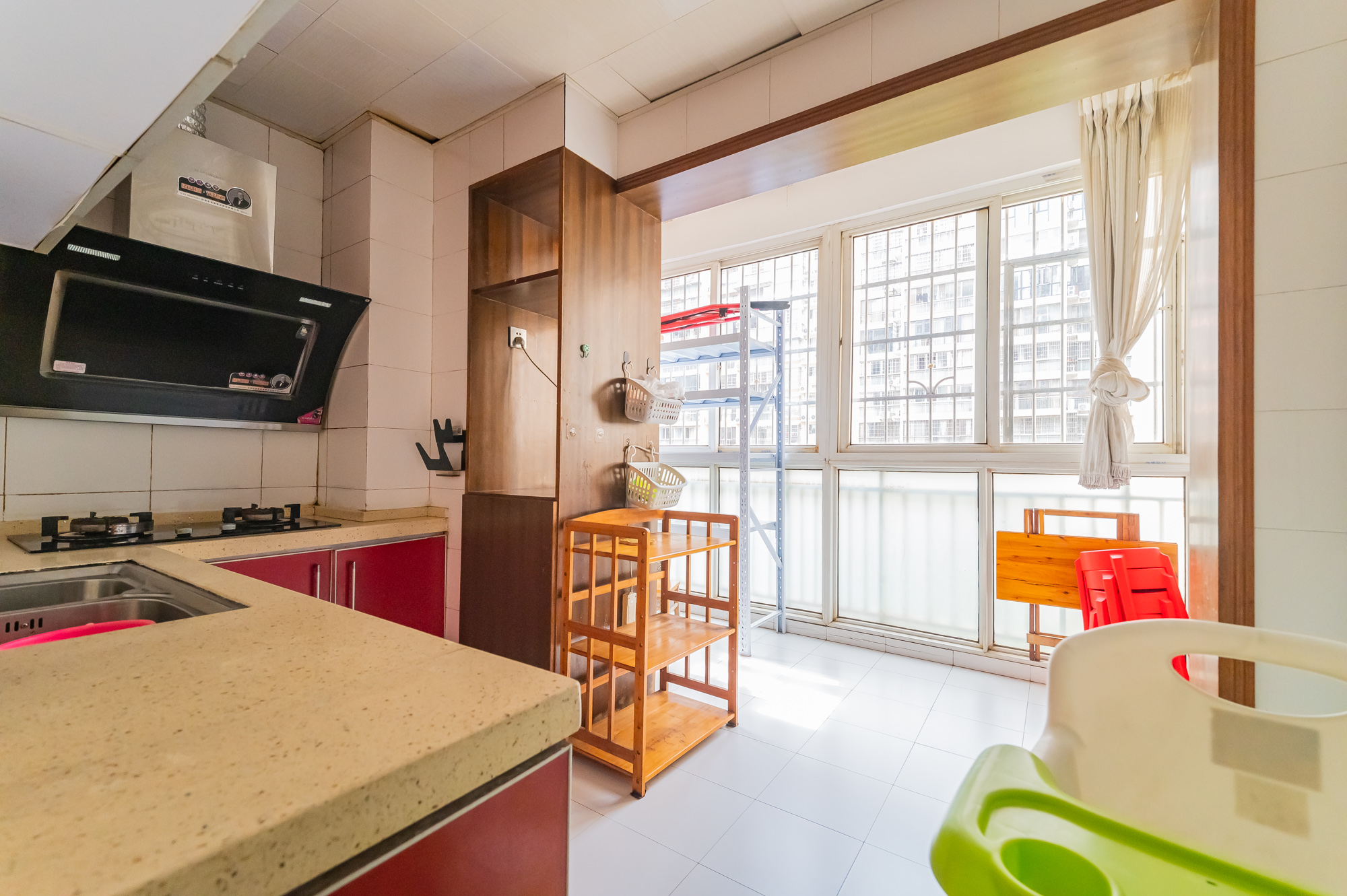 阳光丽景  3室2厅2卫    79.8万 阳光丽景  3室2厅2卫    79.8万厨房