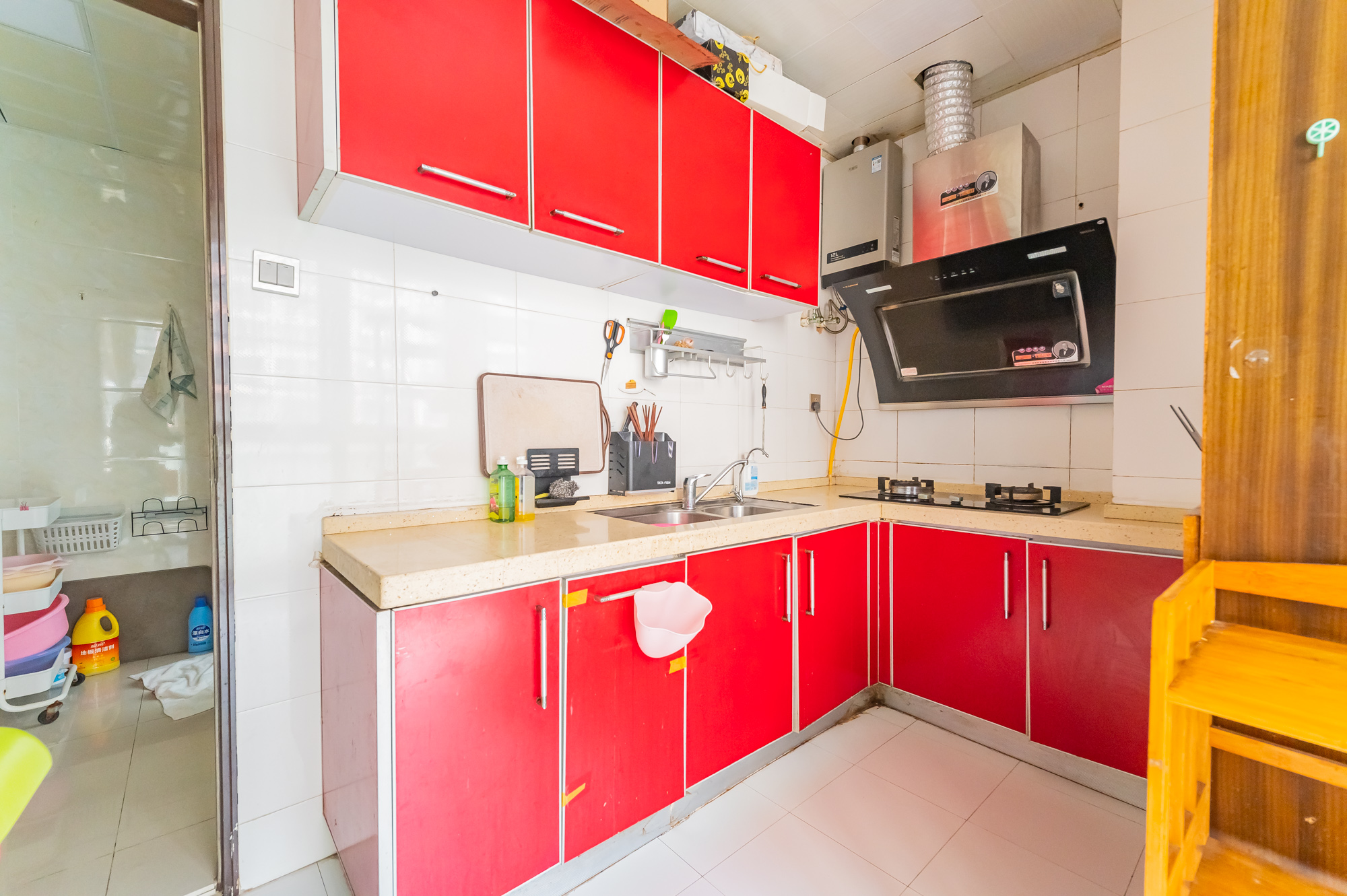 阳光丽景  3室2厅2卫    79.8万 阳光丽景  3室2厅2卫    79.8万厨房