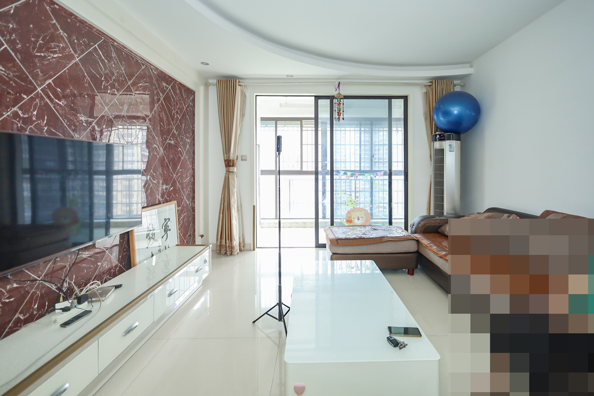 保利麓谷林语F区  4室2厅2卫   135.00万