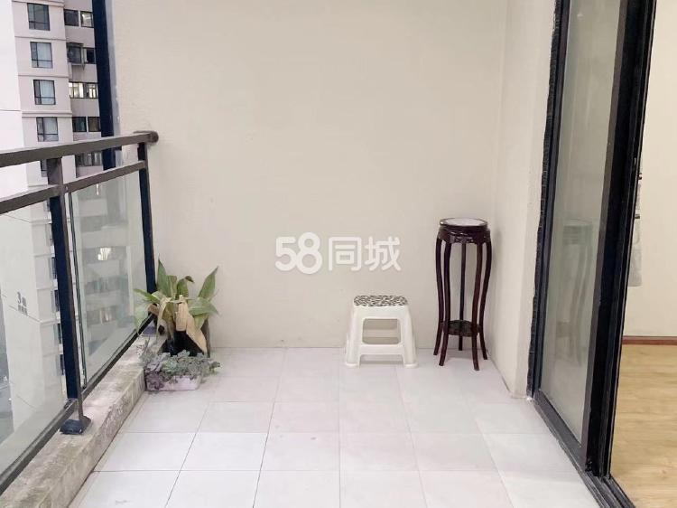 美的林城时代  3室2厅1卫   2600.00元/月室内图