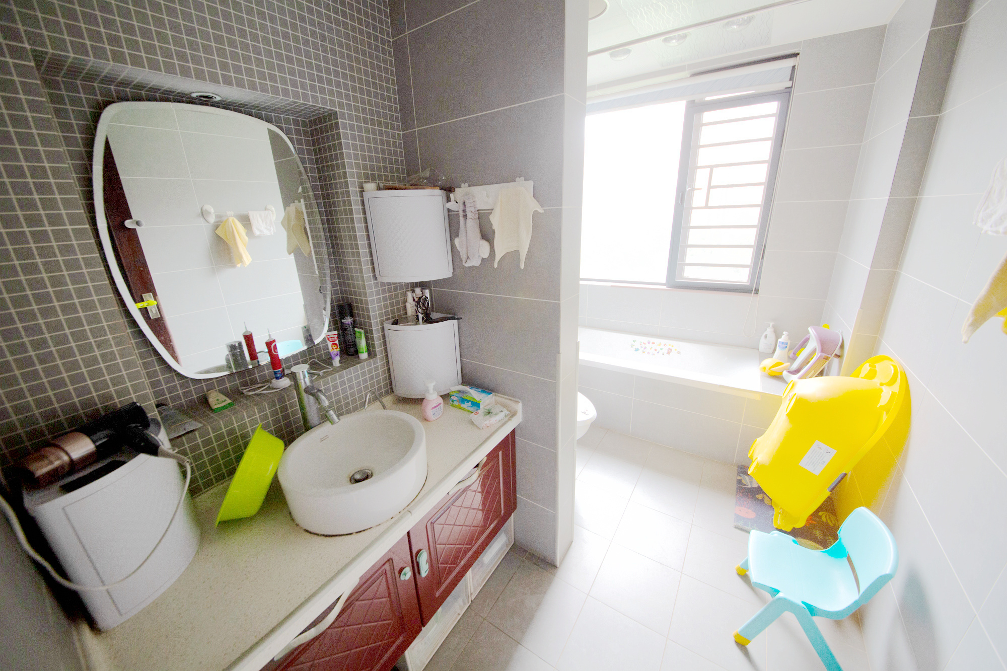 茂华国际湘  5室2厅3卫    205.0万其他