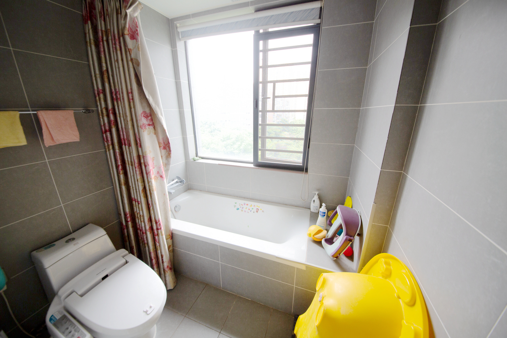 茂华国际湘  5室2厅3卫    205.0万其他