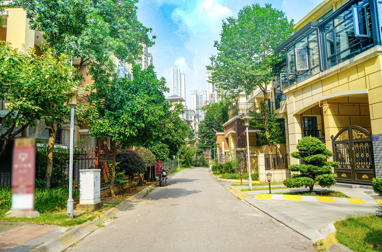 勤诚达新界  4室2厅2卫    95.0万其他