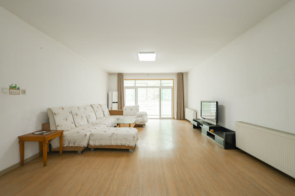 八方小区A区  4室2厅1卫    468.0万