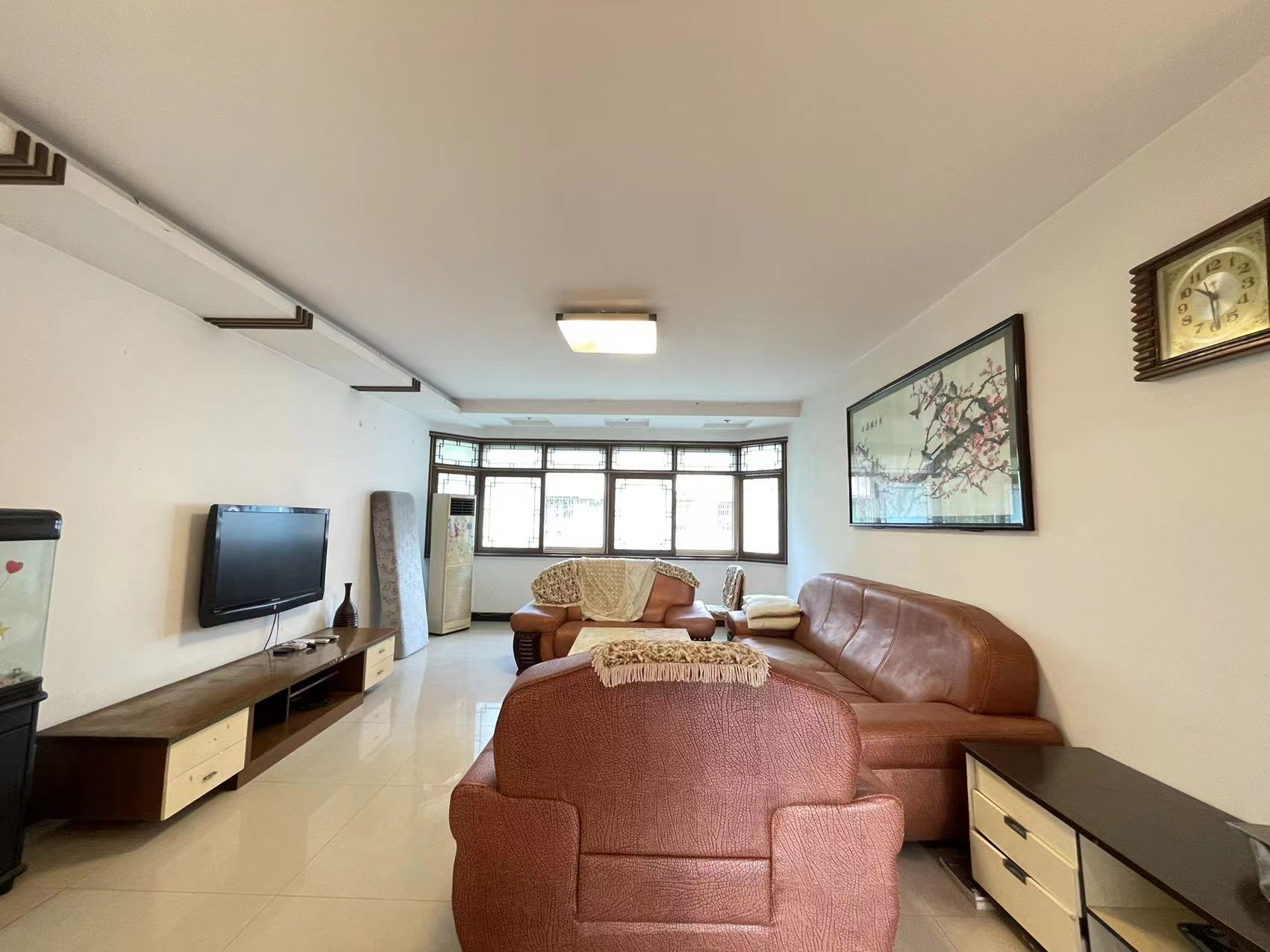 天泰小区  3室2厅1卫    65.0万 天泰小区  3室2厅1卫    65.0万