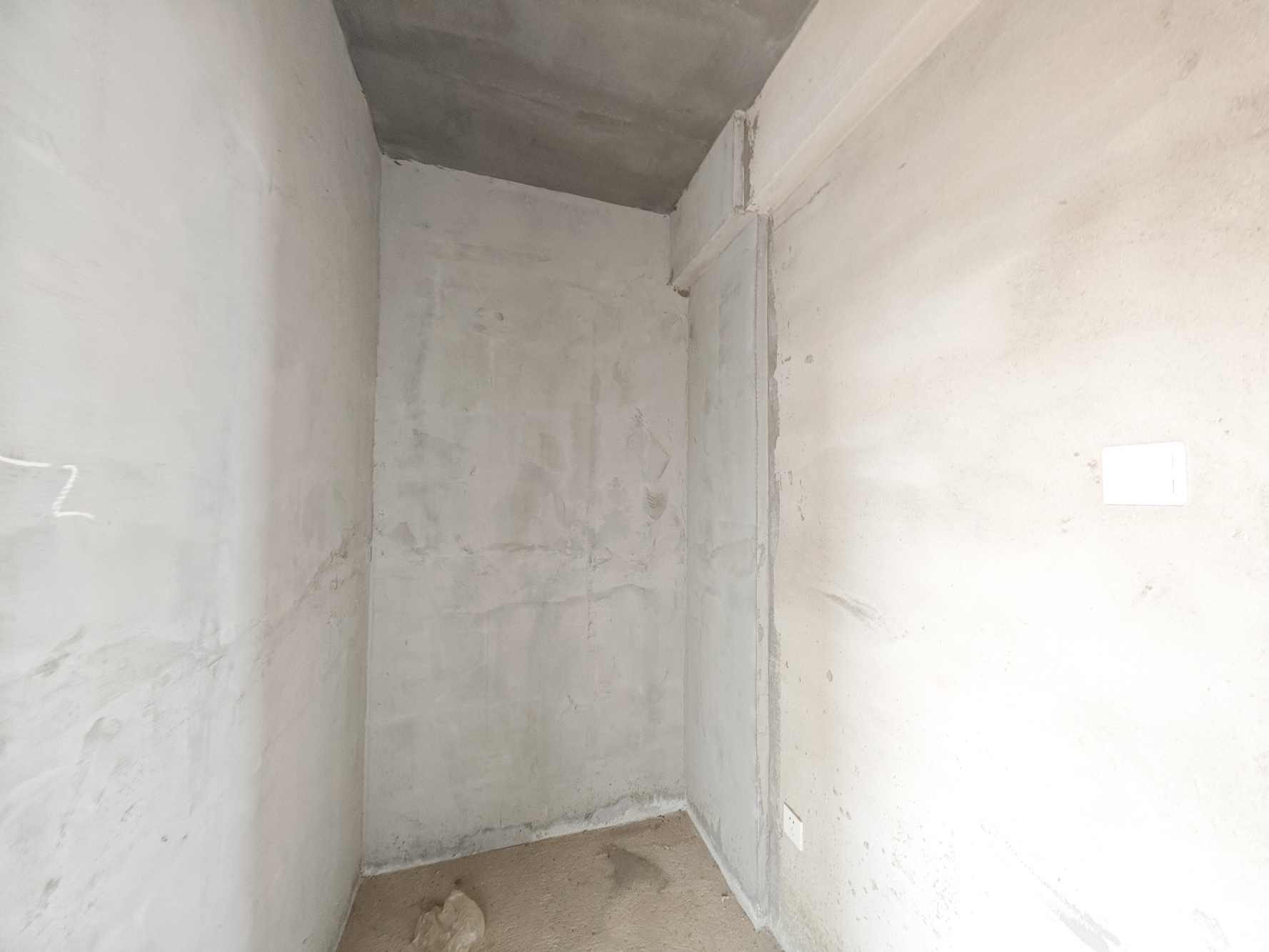 中建嘉和城  3室2厅2卫   100.00万其他