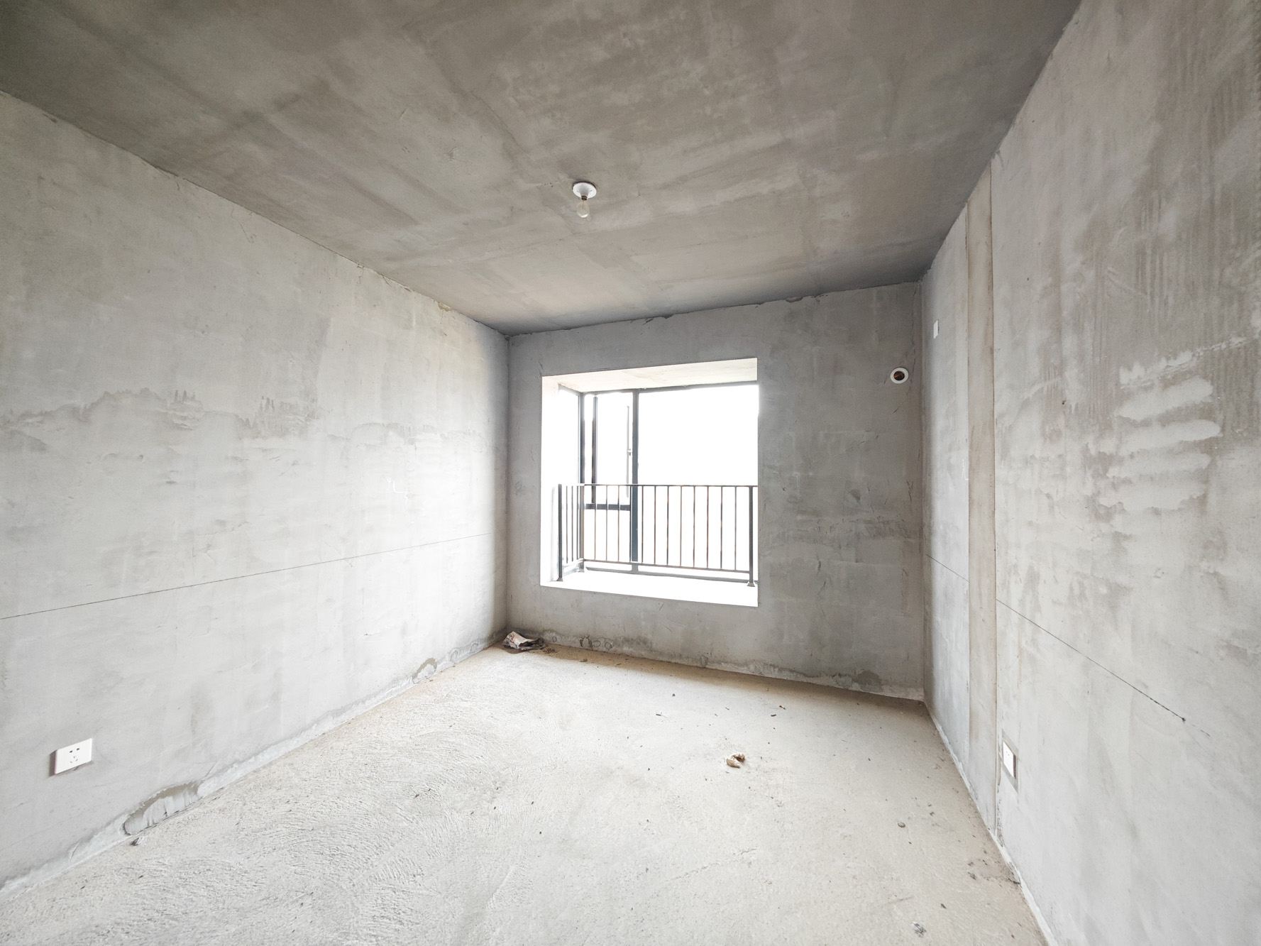 中建嘉和城  3室2厅2卫   100.00万卧室