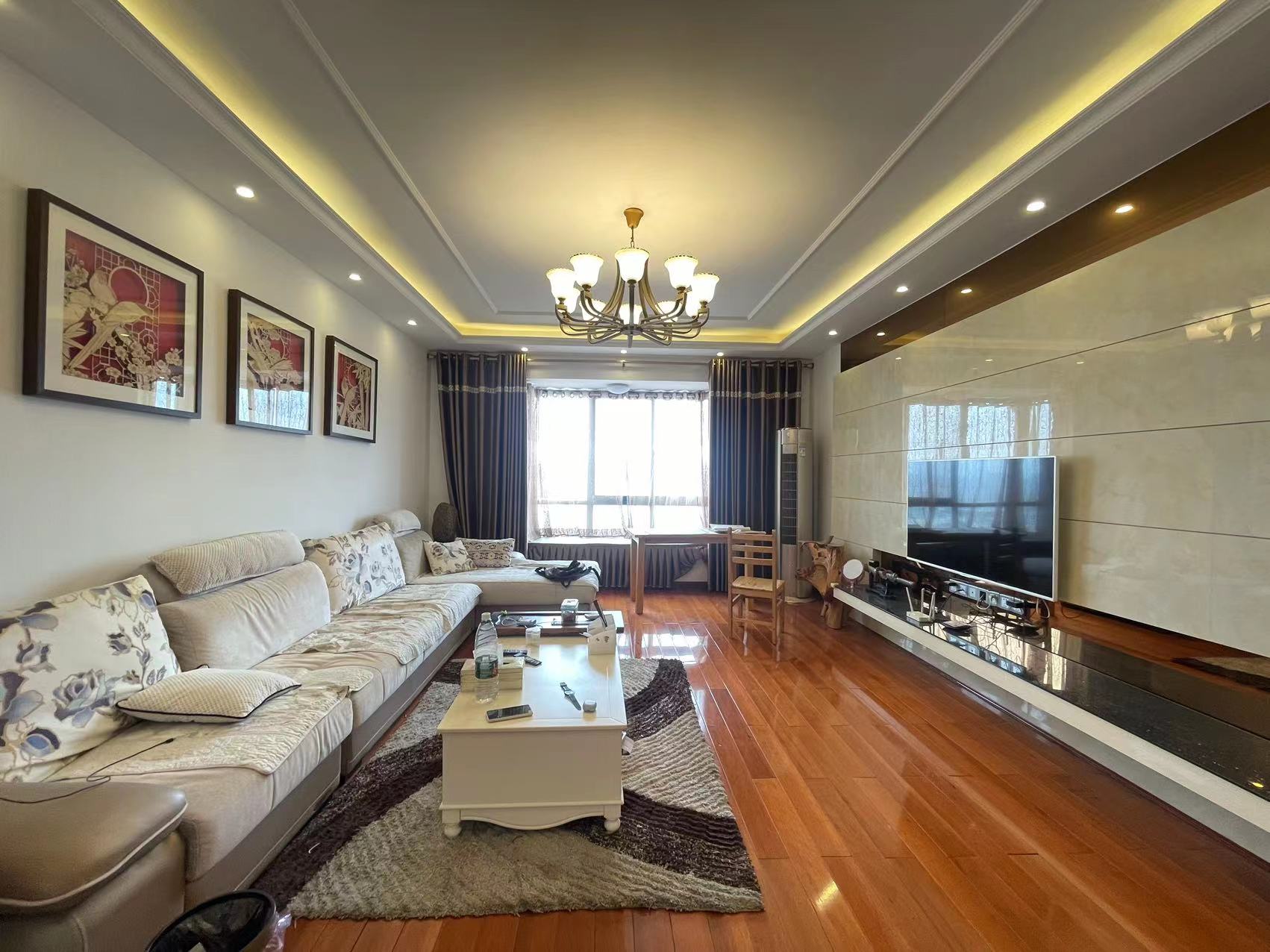 新城首座  3室2厅2卫    98.0万 新城首座  3室2厅2卫    98.0万室内图