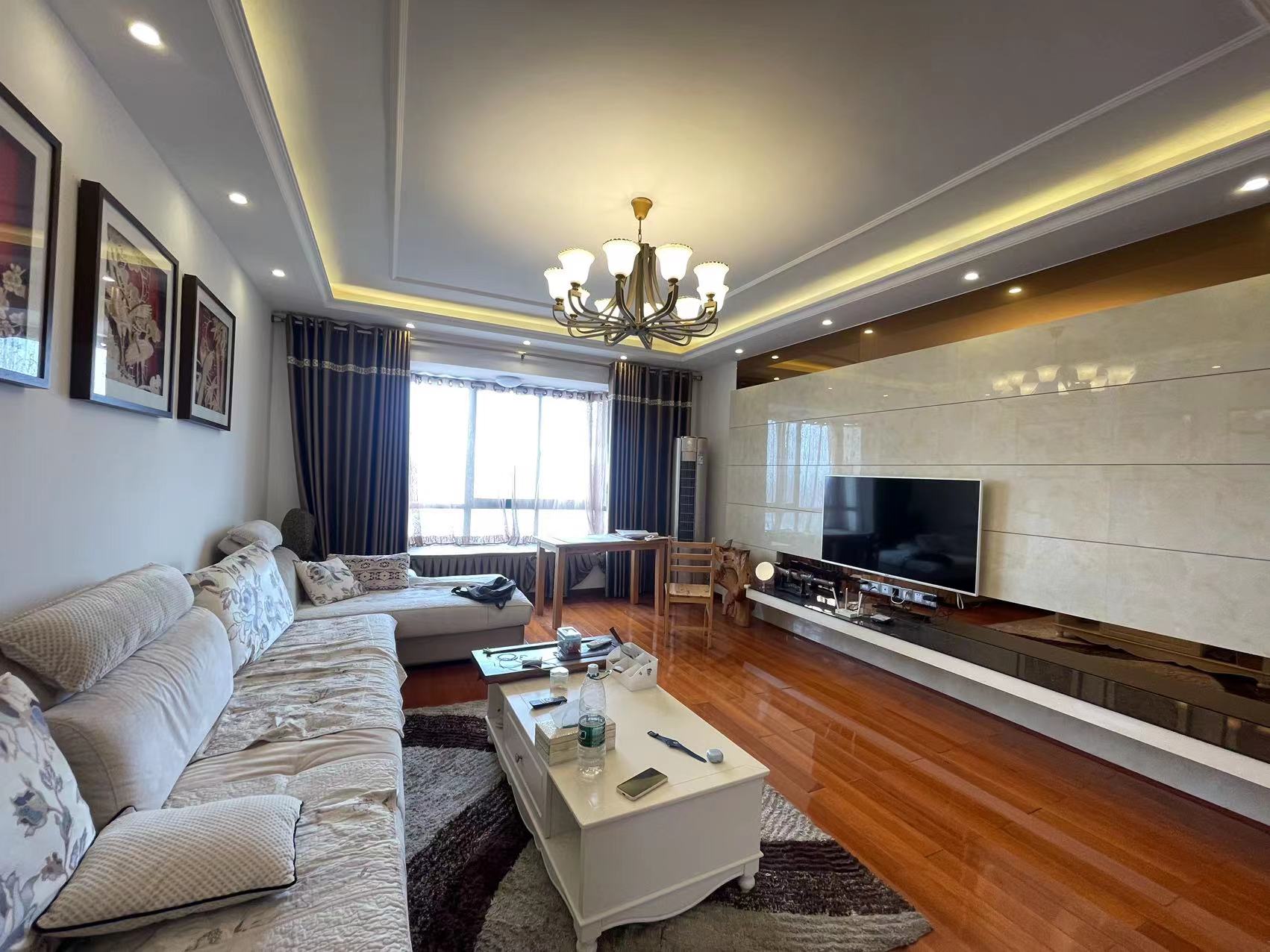 新城首座  3室2厅2卫    98.0万 新城首座  3室2厅2卫    98.0万室内图