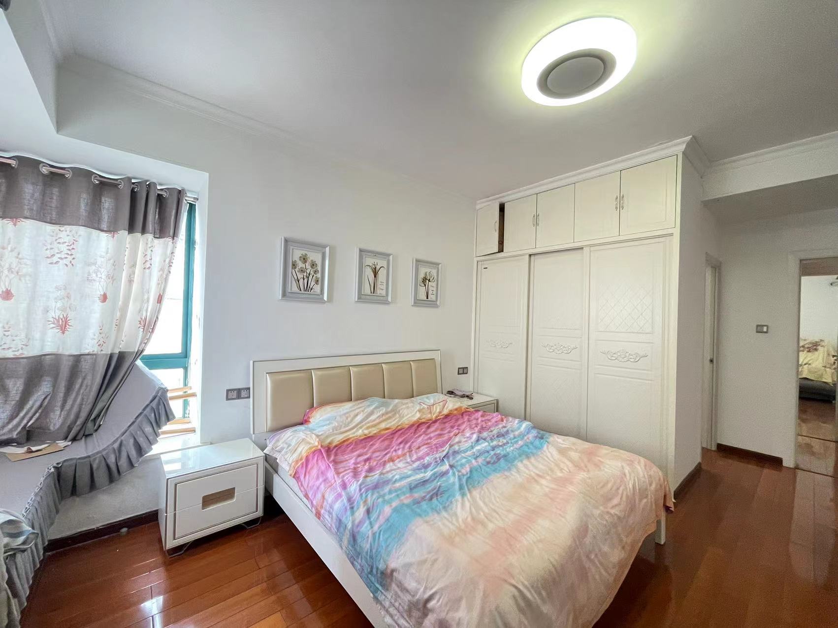 新城首座  3室2厅2卫    98.0万 新城首座  3室2厅2卫    98.0万室内图