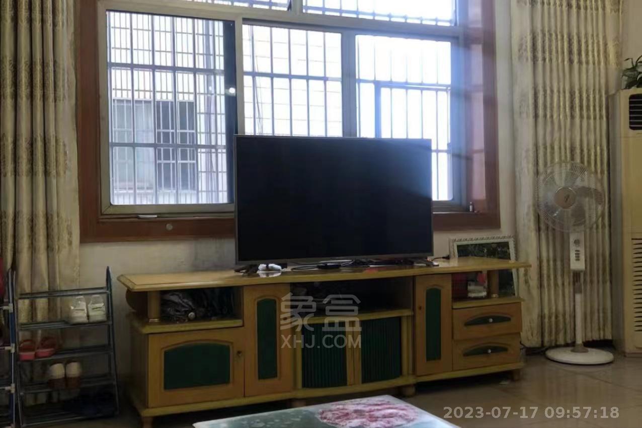 交警大队建设北路63号  3室2厅1卫   1000.00元/月室内图1