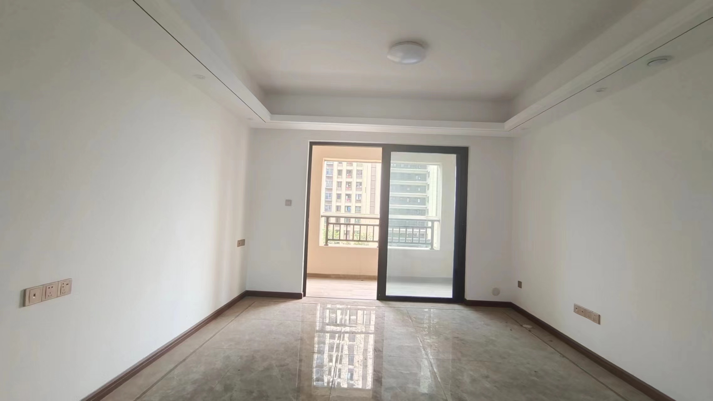 城际空间站 3室2厅2卫 75.80万 城际空间站 3室2厅2卫 75.80万室内图