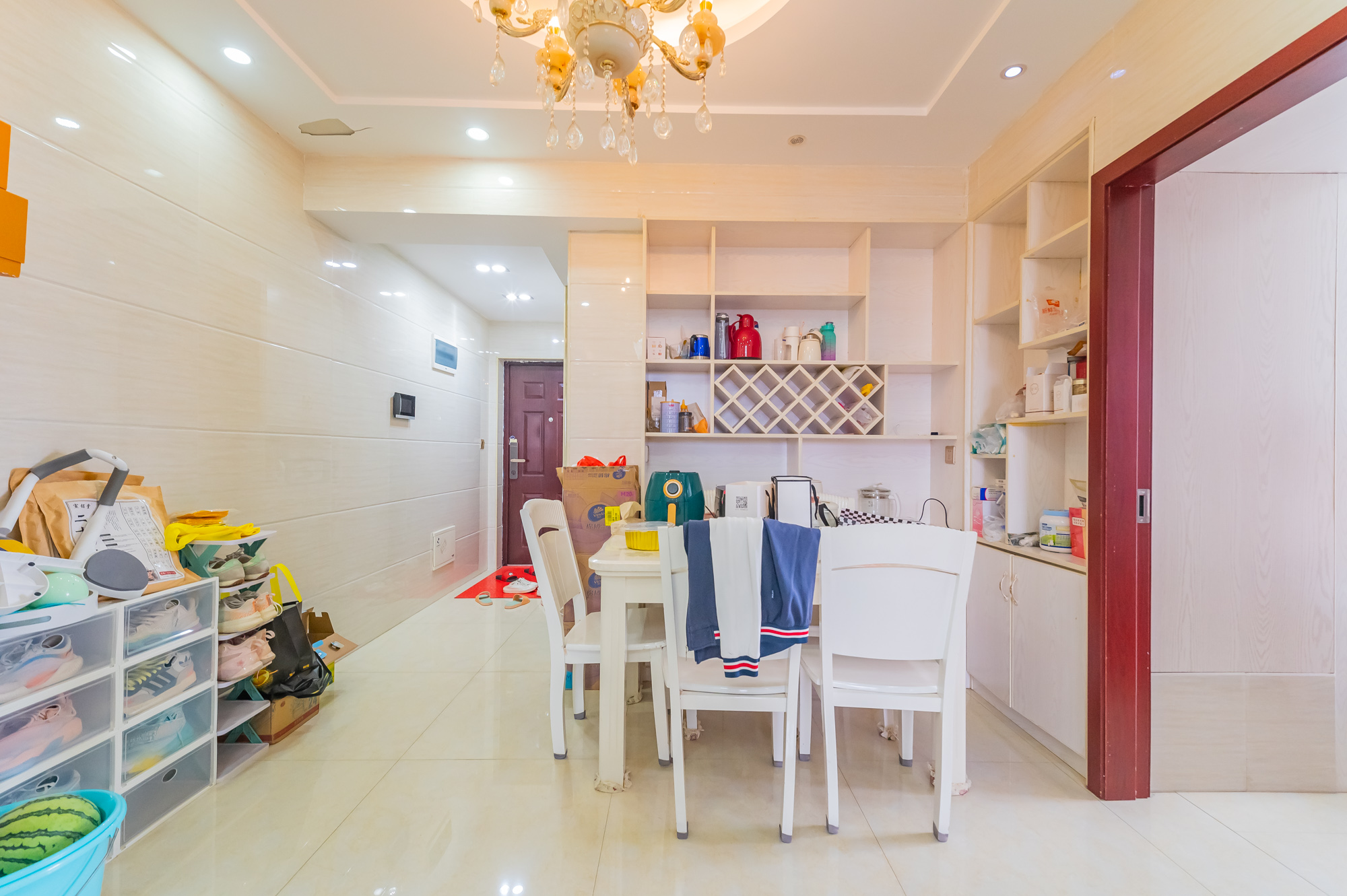 华润置地广场一期 2室1厅1卫 65.8万 华润置地广场一期 2室1厅1卫 65.8万客厅