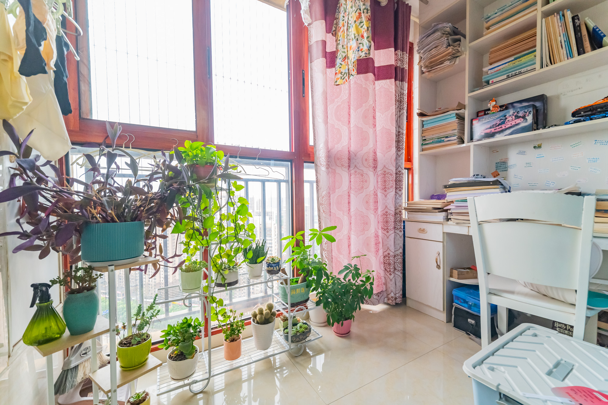 华润置地广场一期 2室1厅1卫 65.8万 华润置地广场一期 2室1厅1卫 65.8万阳台