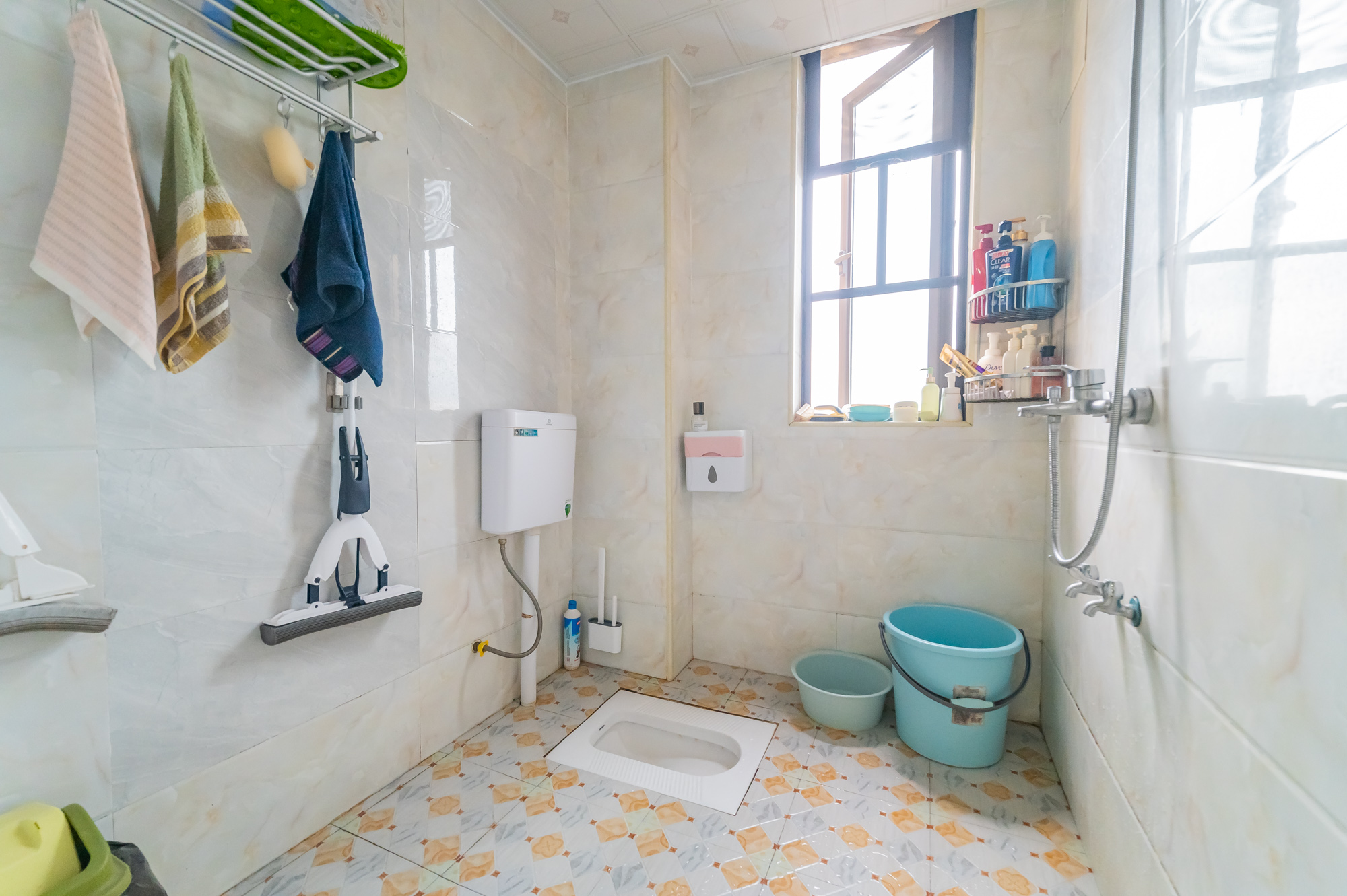 华润置地广场一期 2室1厅1卫 65.8万 华润置地广场一期 2室1厅1卫 65.8万卫生间